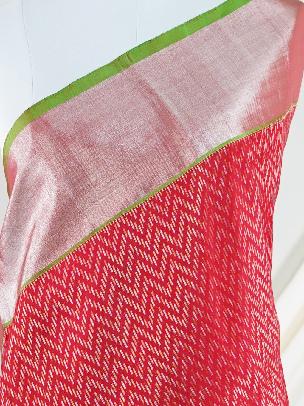 Venkatagiri Silk Red 100% Pure Silk  - Manoranjitham Weaves - Handloom Store