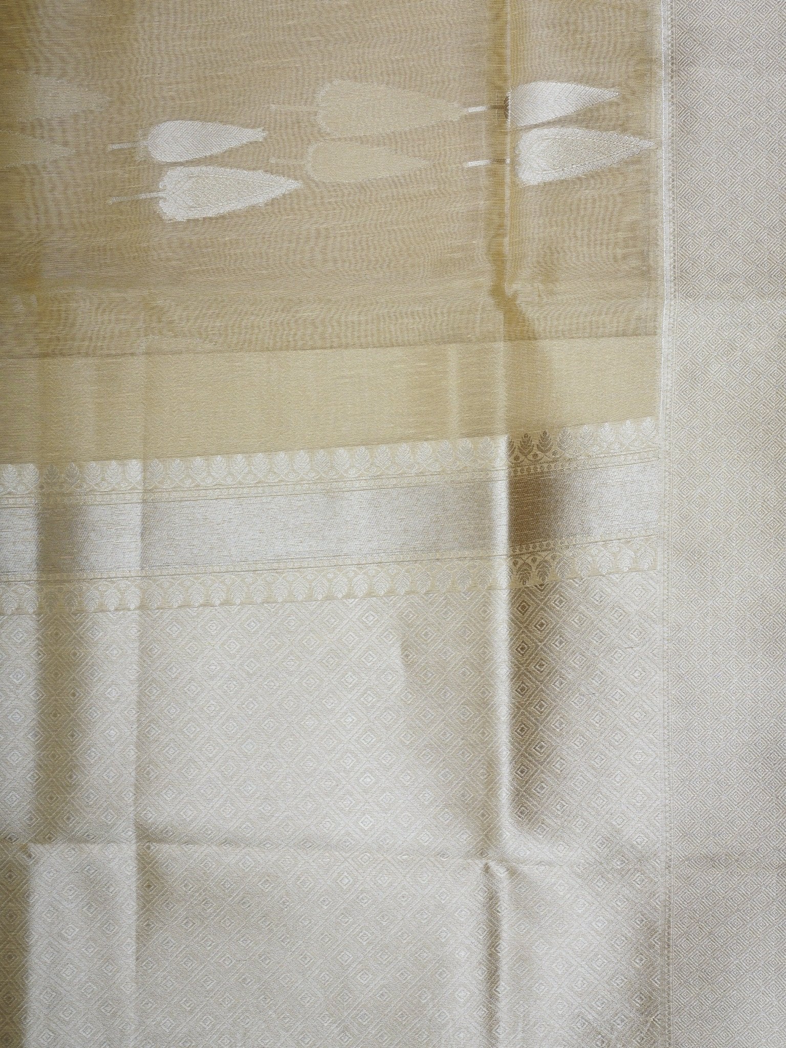 tissue Gold Semi Tissue - Manoranjitham Weaves - Handloom Store