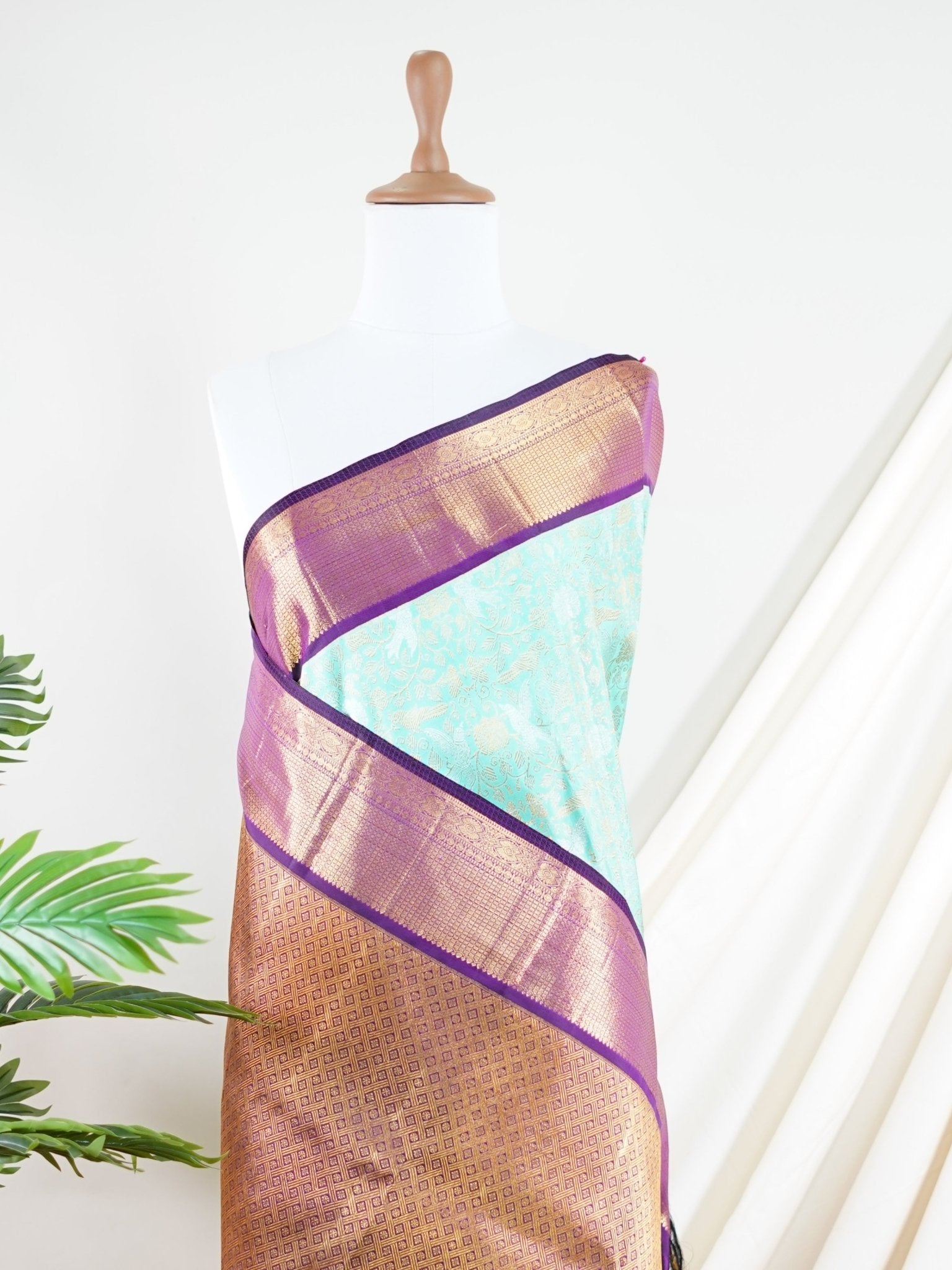 Kanchipuram Silk Pista Green 100% Pure Silk  - Manoranjitham Weaves - Handloom Store