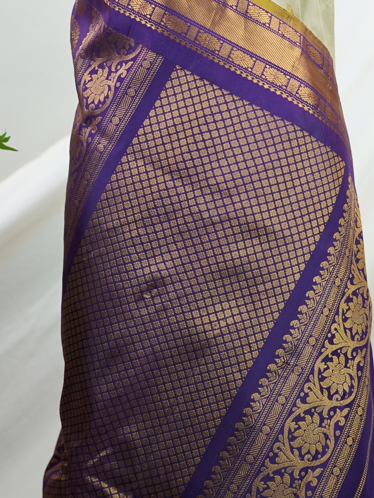 Gadwal Silk  100% Pure Silk  - Manoranjitham Weaves - Handloom Store