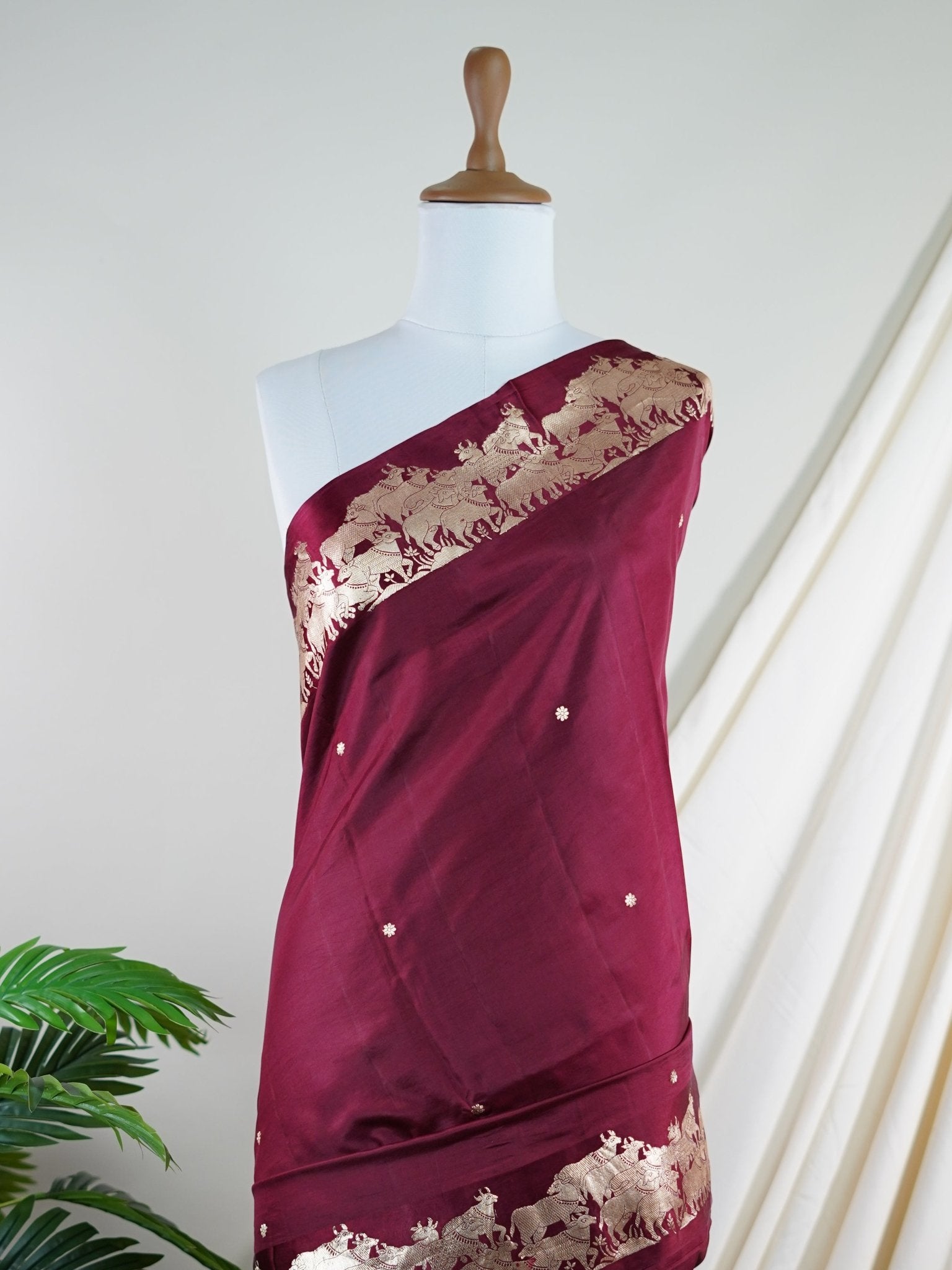 Katan Red 100% Pure Katan Silk - Manoranjitham Weaves - Handloom Store