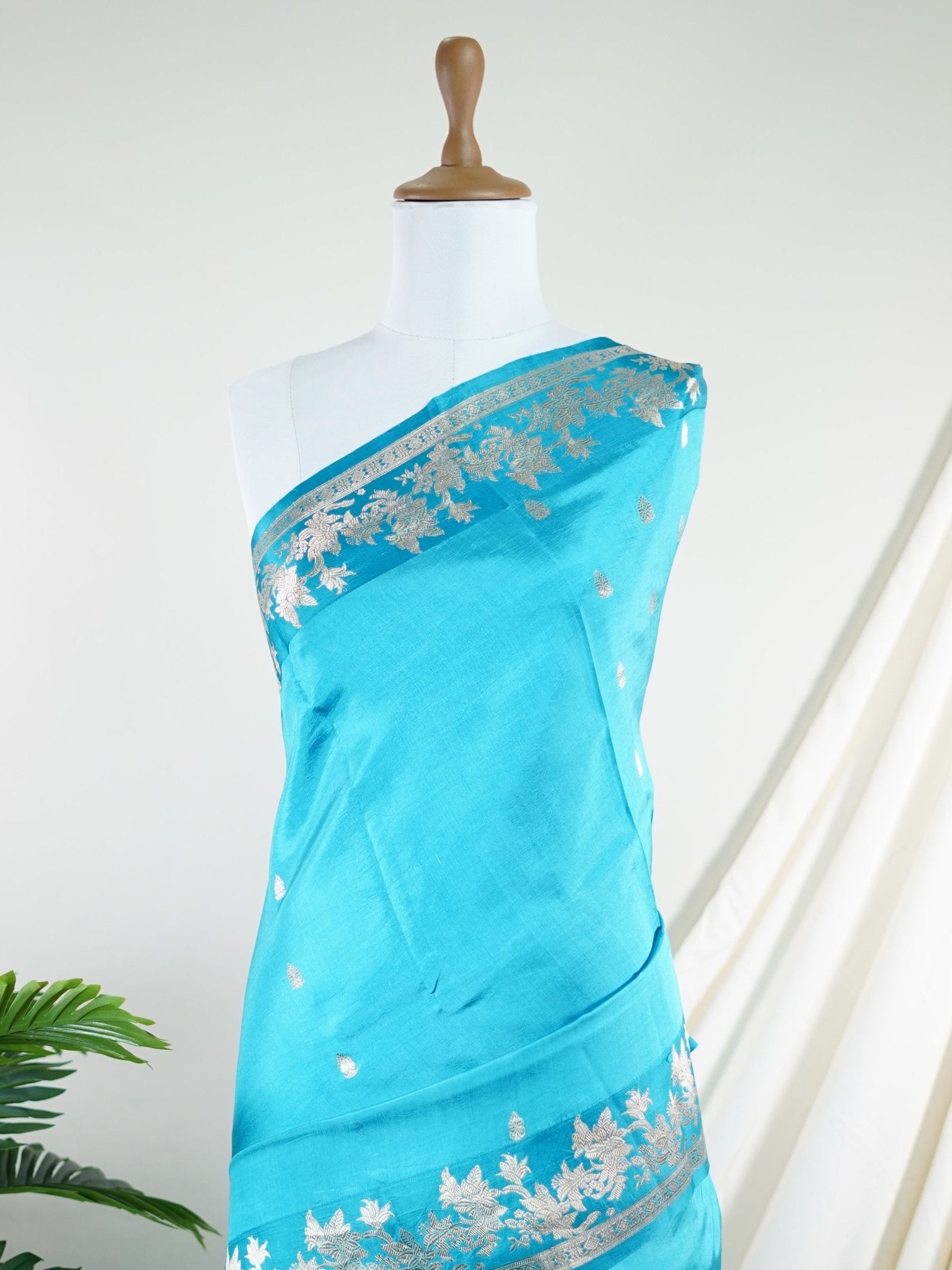 Katan Royal Blue 100% Pure Katan Silk - Manoranjitham Weaves - Handloom Store