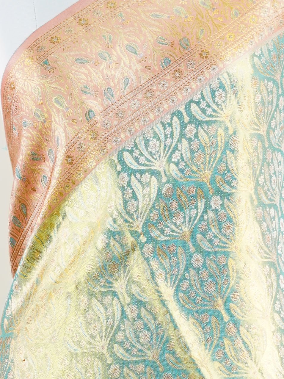 Kanchipuram Silk Green 100% Pure Silk  - Manoranjitham Weaves - Handloom Store