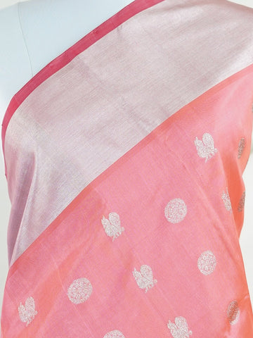 Venkatagiri Silk Woven in the heart of Andhra Pradesh, this Venkatagiri handloom saree is a symbol of regal elegance and heritage. Known for its soft texture and intricate craftsmanship, it drapes gracefully for weddings, pujas, and festive moments. Each thread carries tradition, making it a cherished piece of South Indian artistry. Lightweight yet luxurious — a true sree in every sense. Ojasya - Manoranjitham Weaves - Handloom Store