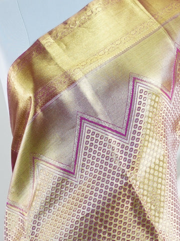 Kanchipuram Silk This Kanjivaram silk saree, adorned in Ivory  and detailed with Pure Zari weaving, reflects the grandeur of Kanchipuram. The timeless Buttis motifs enhance its bridal charm. A perfect blend of luxury and tradition, it is designed for those who appreciate fine craftsmanship. Pantuvarali - Ivory Pure Kanjivaram Silk Saree | Pure Zari - Manoranjitham Weaves - Handloom Store