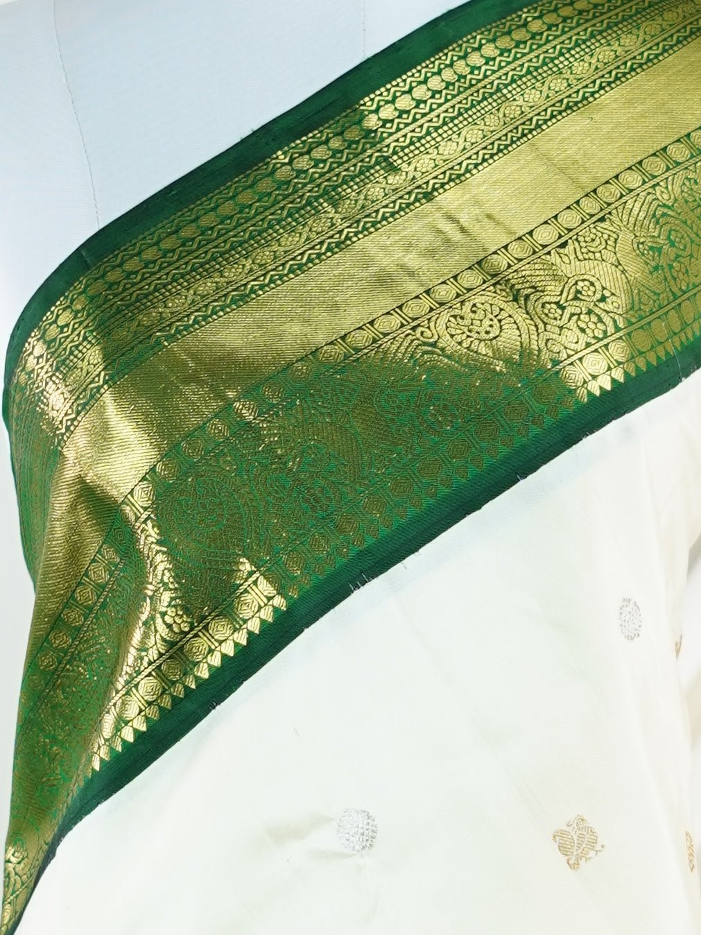 Kanchipuram Silk White 100% Pure Silk  - Manoranjitham Weaves - Handloom Store