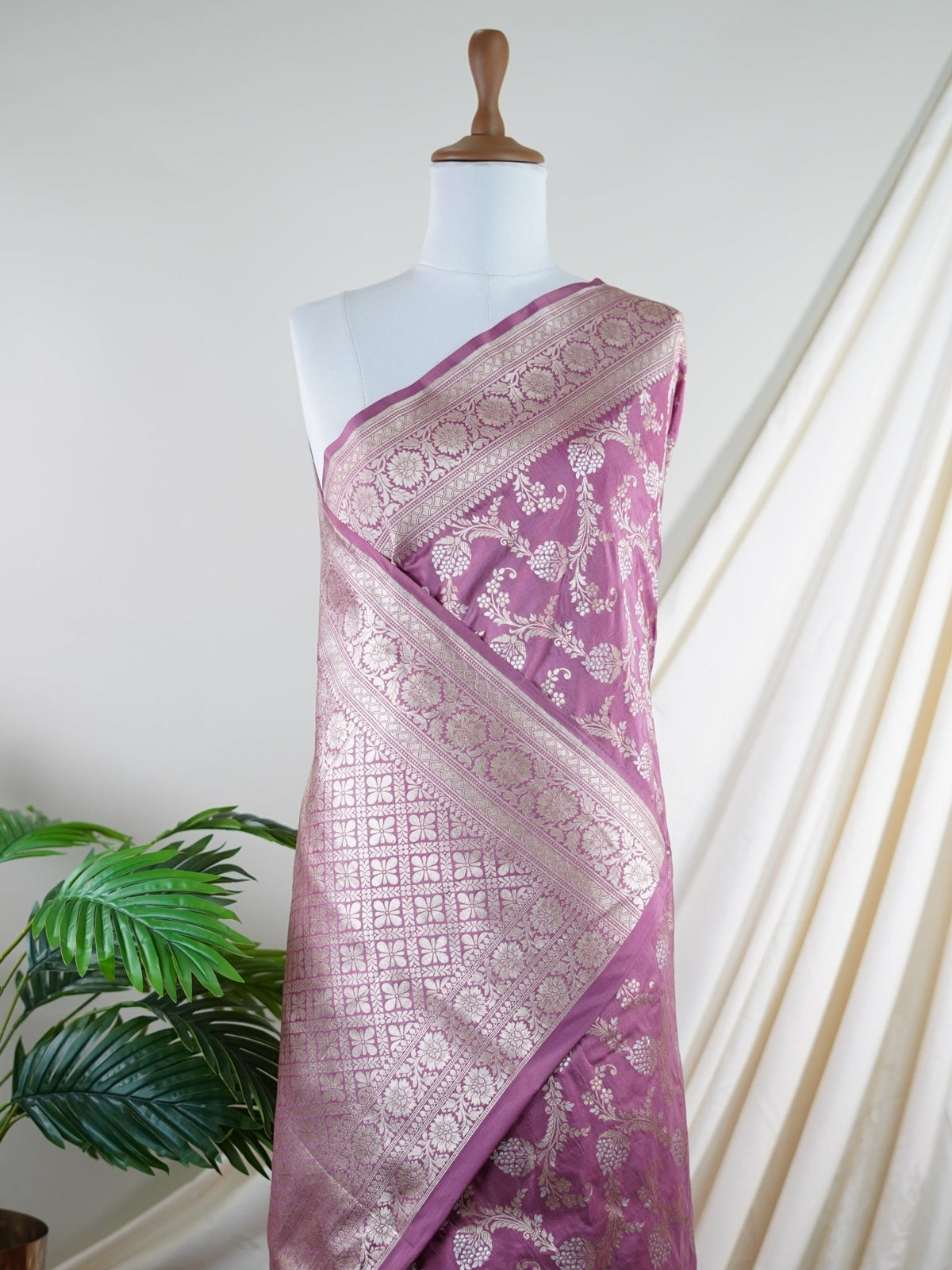 Katan Pink  100% Pure Katan Silk - Manoranjitham Weaves - Handloom Store