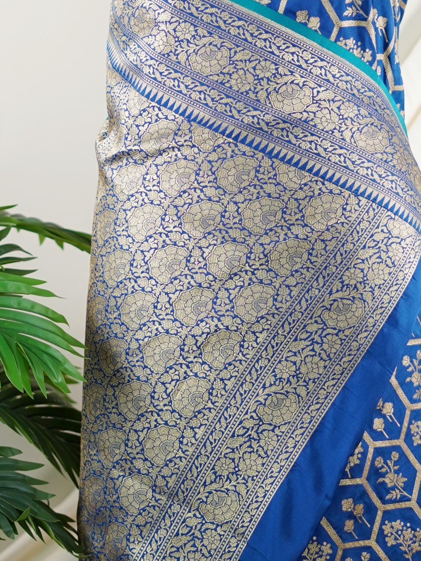 Katan Navy Blue 100% Pure Katan Silk - Manoranjitham Weaves - Handloom Store