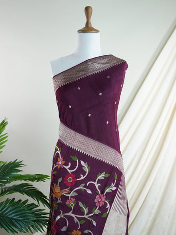 Georgette This Tussar Georgette saree from Varanasi brings together the textured richness of tussar silk with the fluid grace of georgette. Woven on a powerloom, it drapes light and airy, perfect for effortless elegance. Ideal for both day events and evening gatherings, it reflects quiet sophistication with a modern twist on tradition. Rajalakshmi - Georgette Saree | Handwoven | Varanasi - Manoranjitham Weaves - Handloom Store