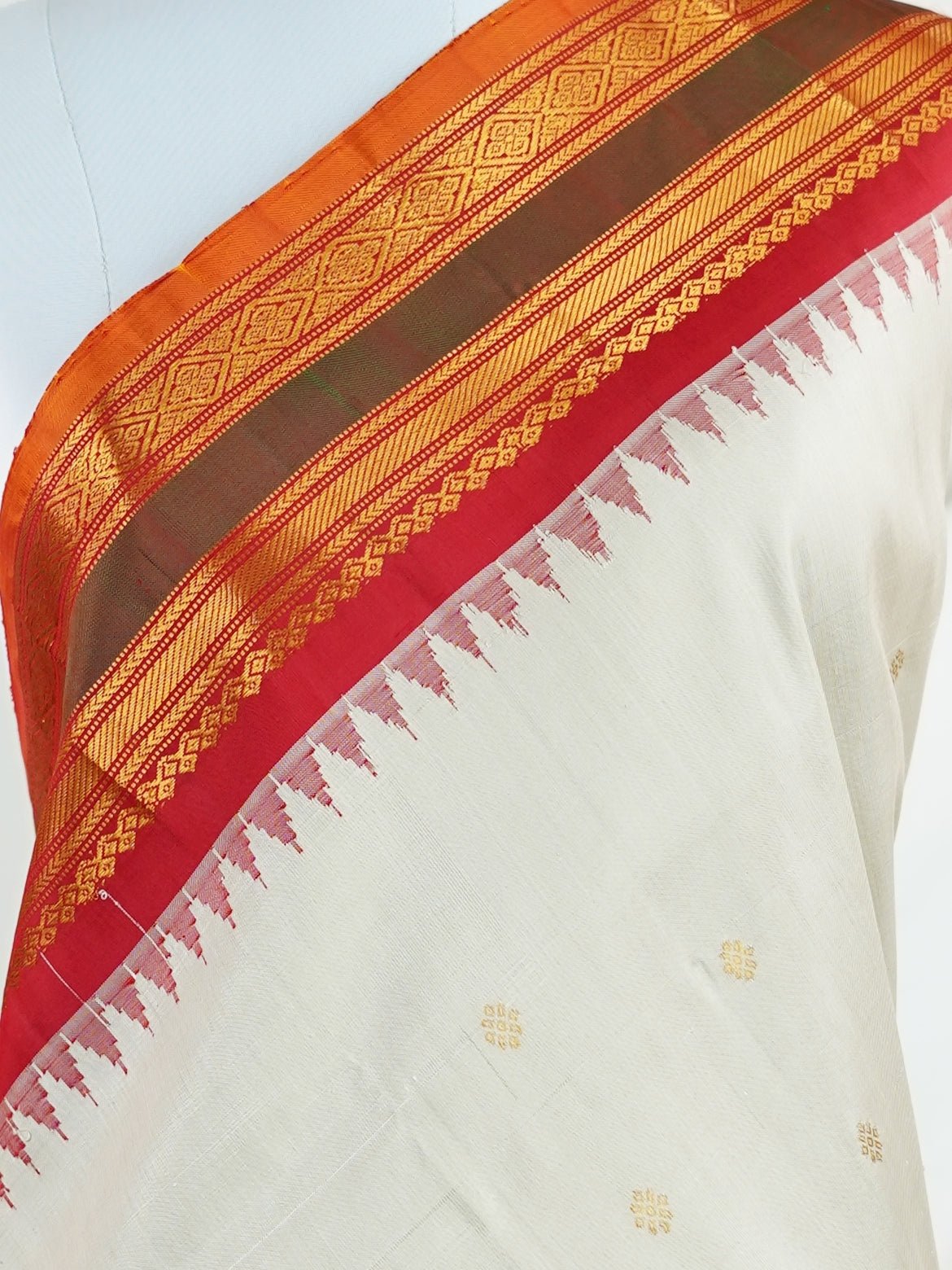 Gadwal Silk  100% Pure Silk  - Manoranjitham Weaves - Handloom Store