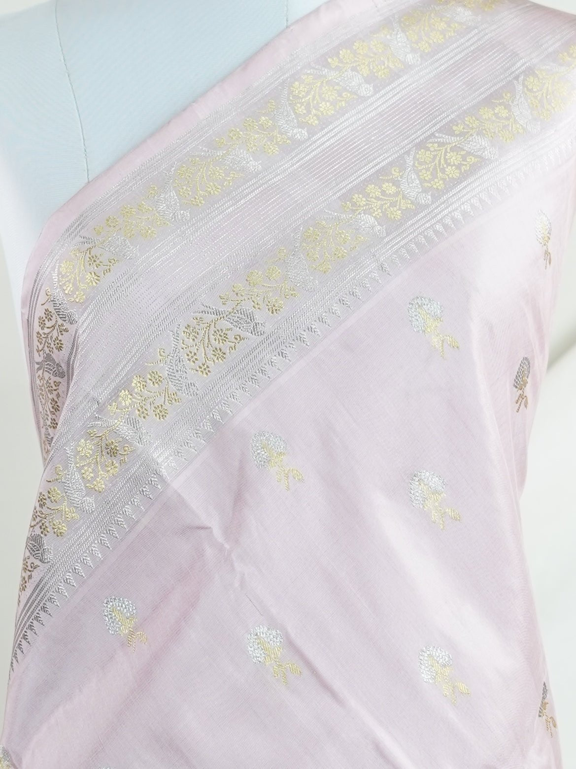 Venkatagiri Silk  100% Pure Silk  - Manoranjitham Weaves - Handloom Store