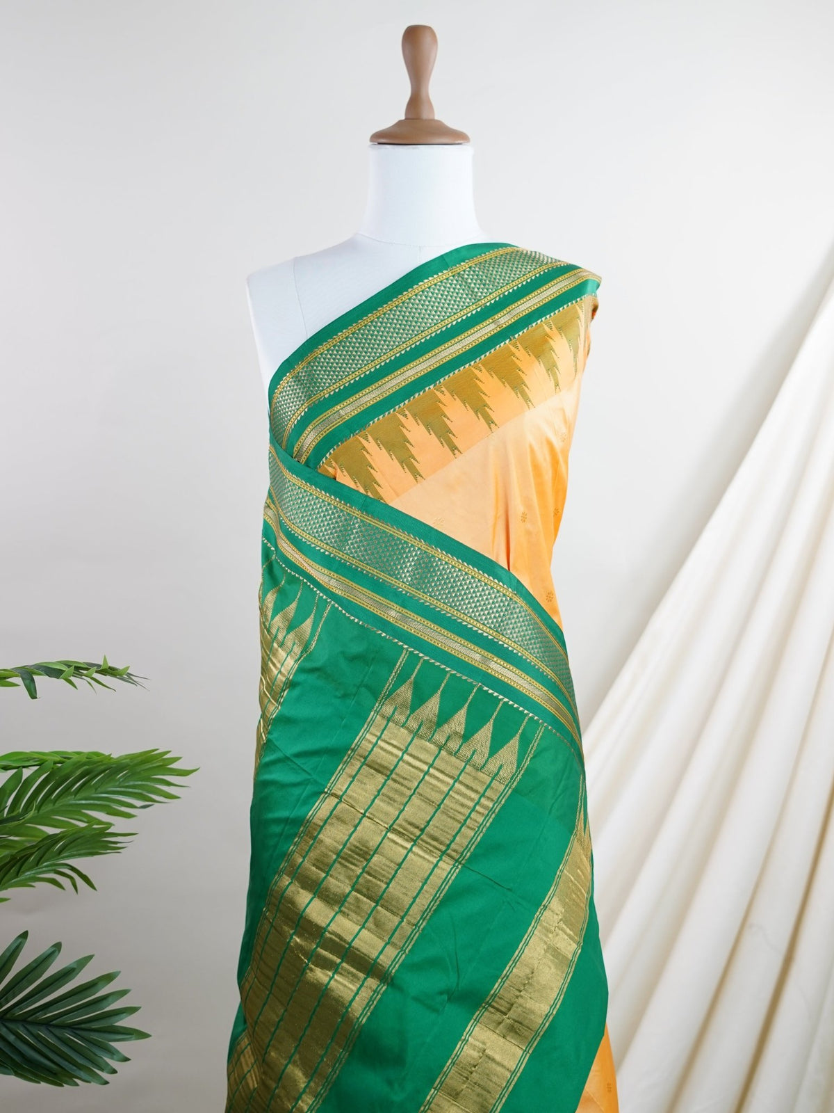 Semi Silk  Semi Silk - Manoranjitham Weaves - Handloom Store