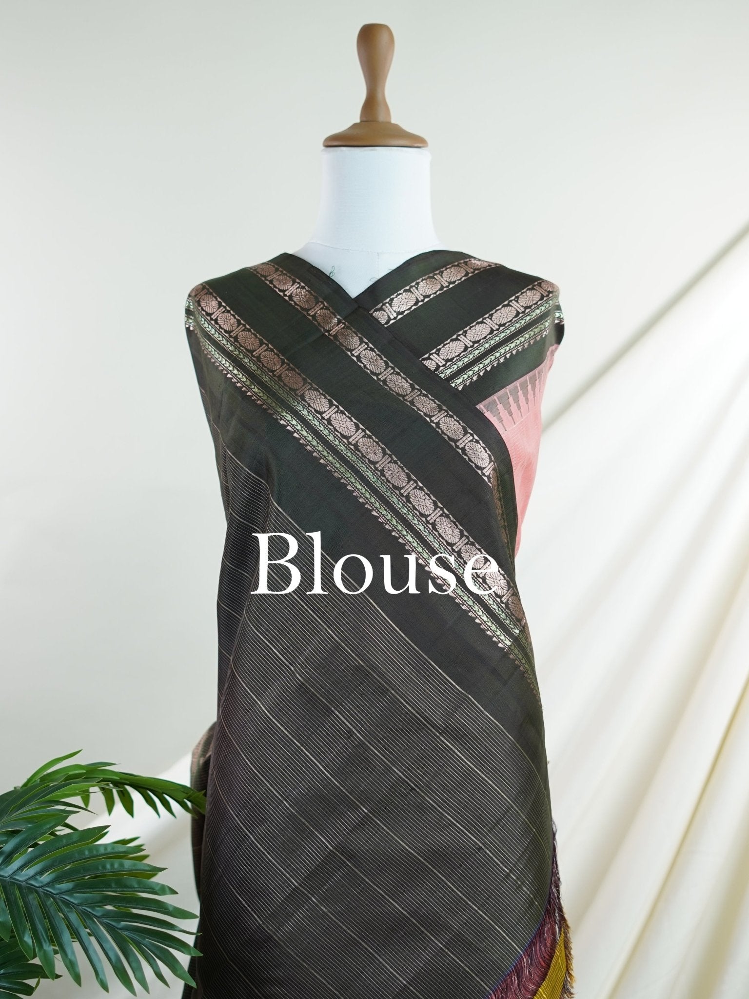 Gadwal Silk  100% Pure Silk  - Manoranjitham Weaves - Handloom Store