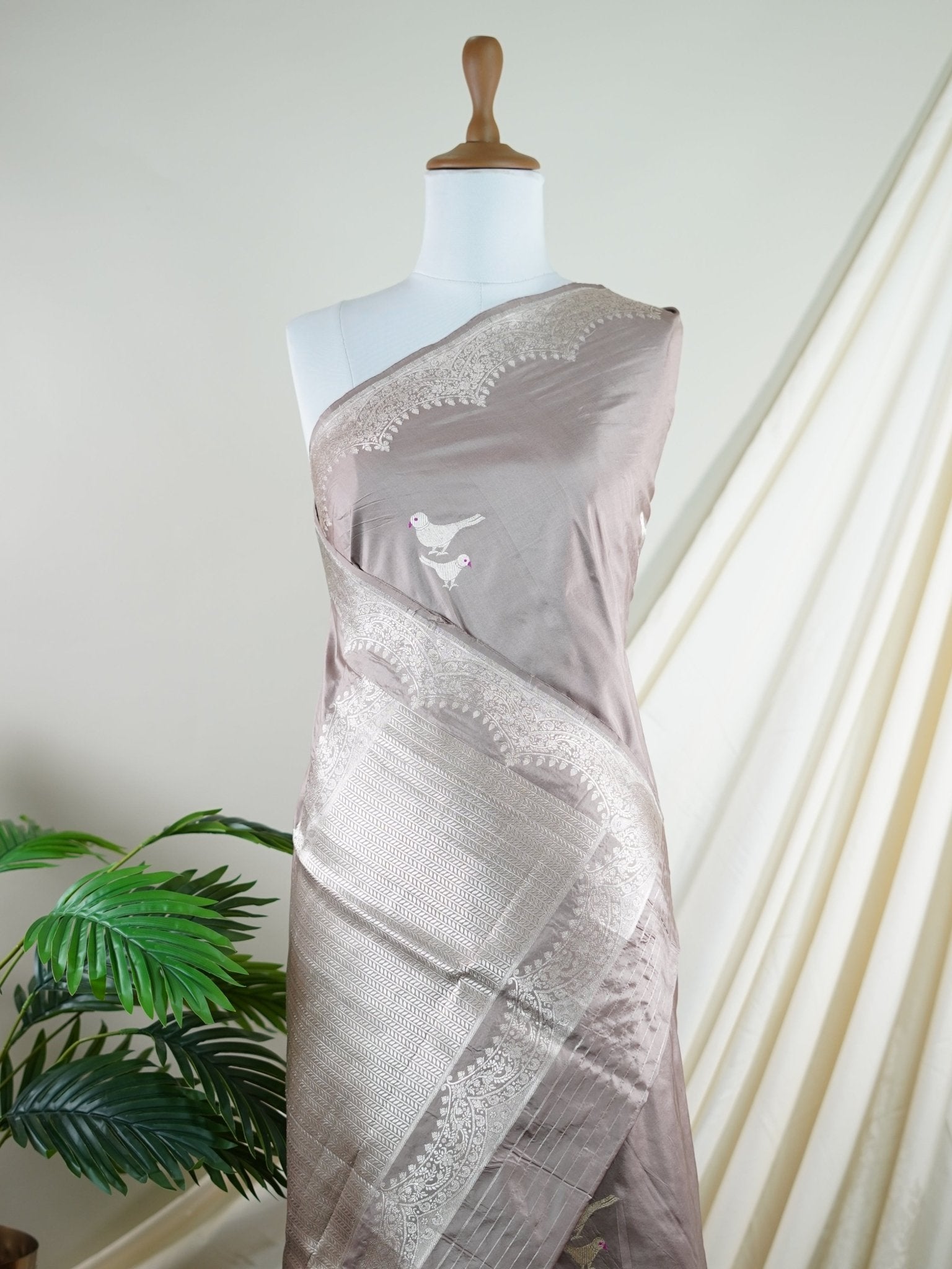 Katan Grey 100% Pure Katan Silk - Manoranjitham Weaves - Handloom Store