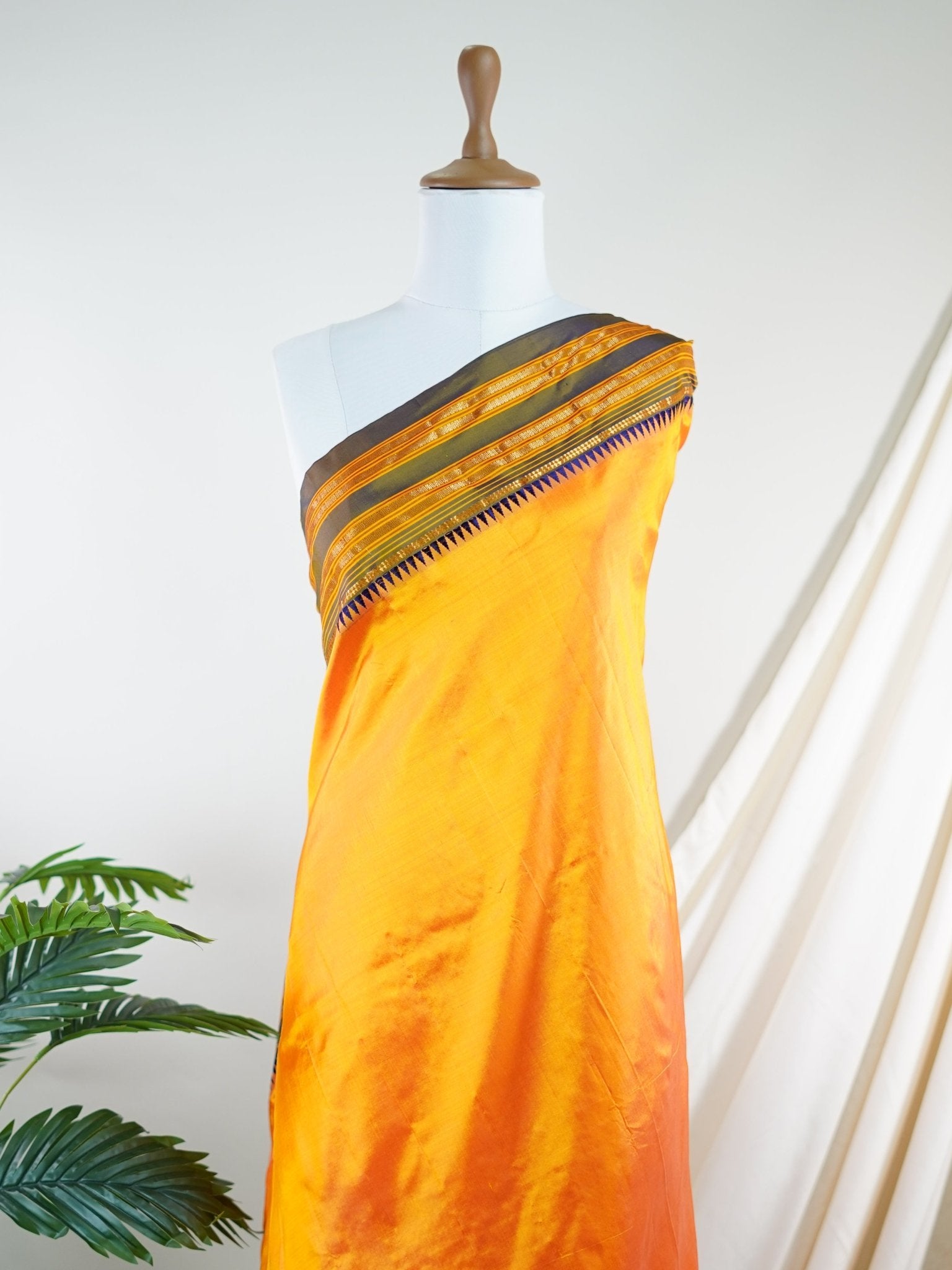 Narayanpet Orange 100% Pure Silk  - Manoranjitham Weaves - Handloom Store