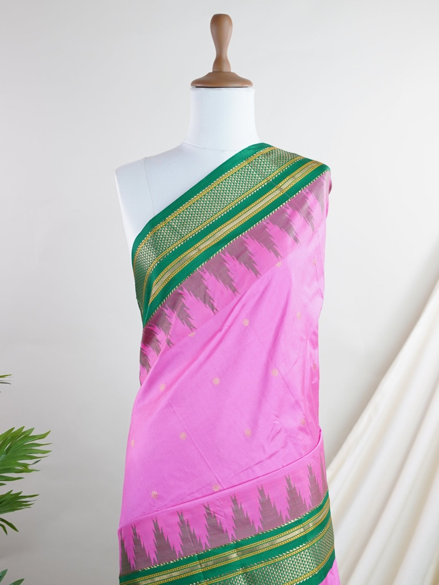 Semi Silk  Semi Silk - Manoranjitham Weaves - Handloom Store