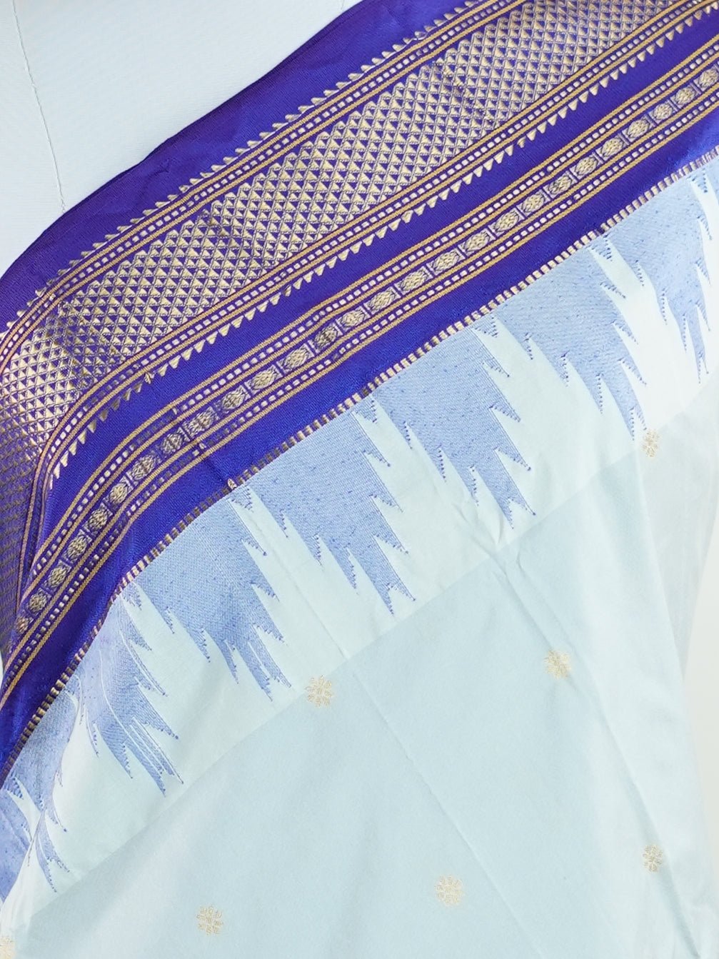 Semi Silk  Semi Silk - Manoranjitham Weaves - Handloom Store