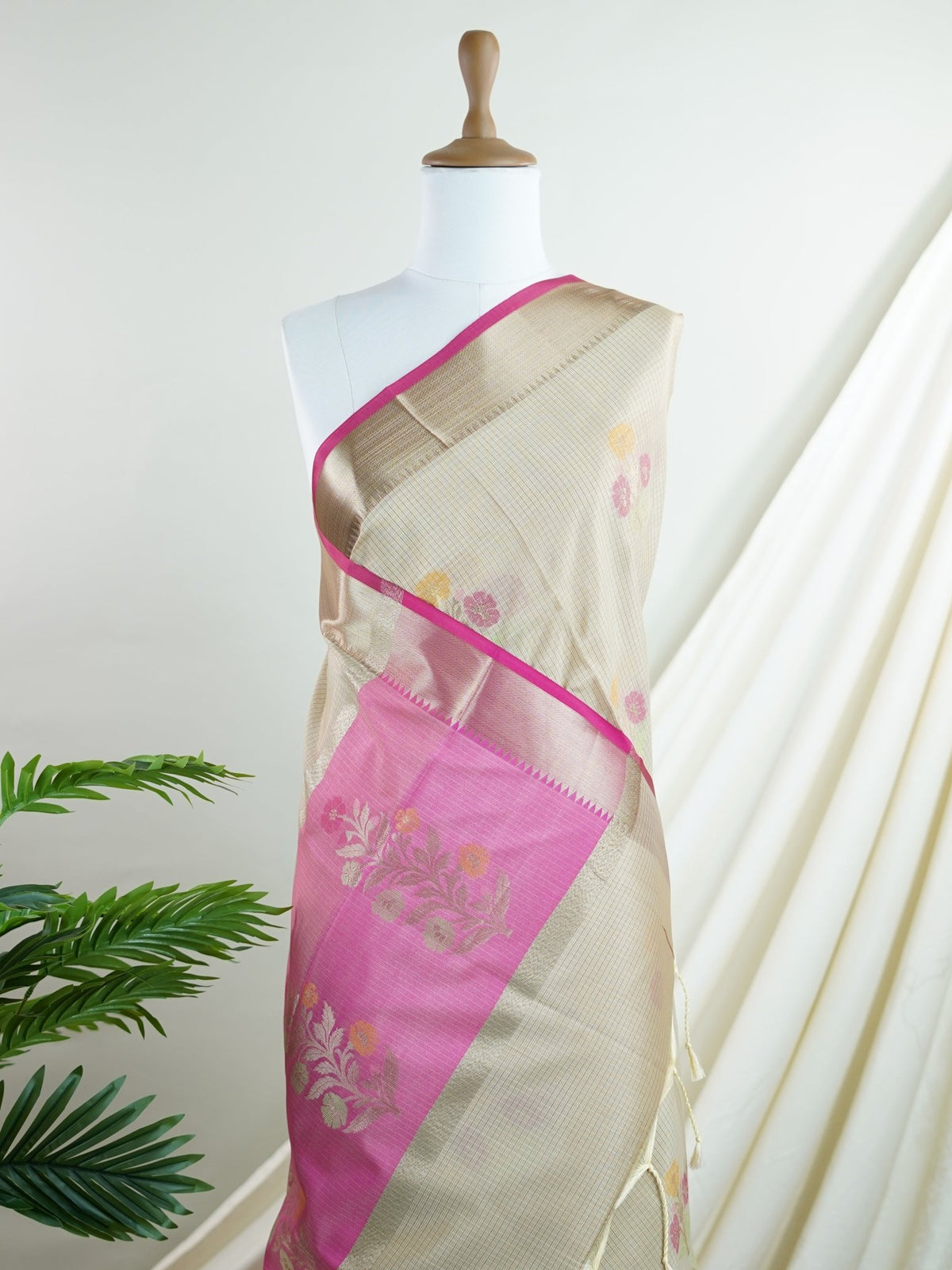 Fancy Beige Kota - Manoranjitham Weaves - Handloom Store
