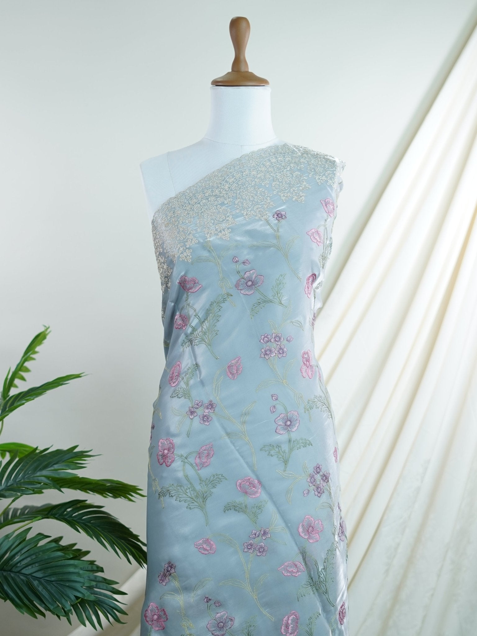 Katan Grey 100% Pure Tissue - Manoranjitham Weaves - Handloom Store