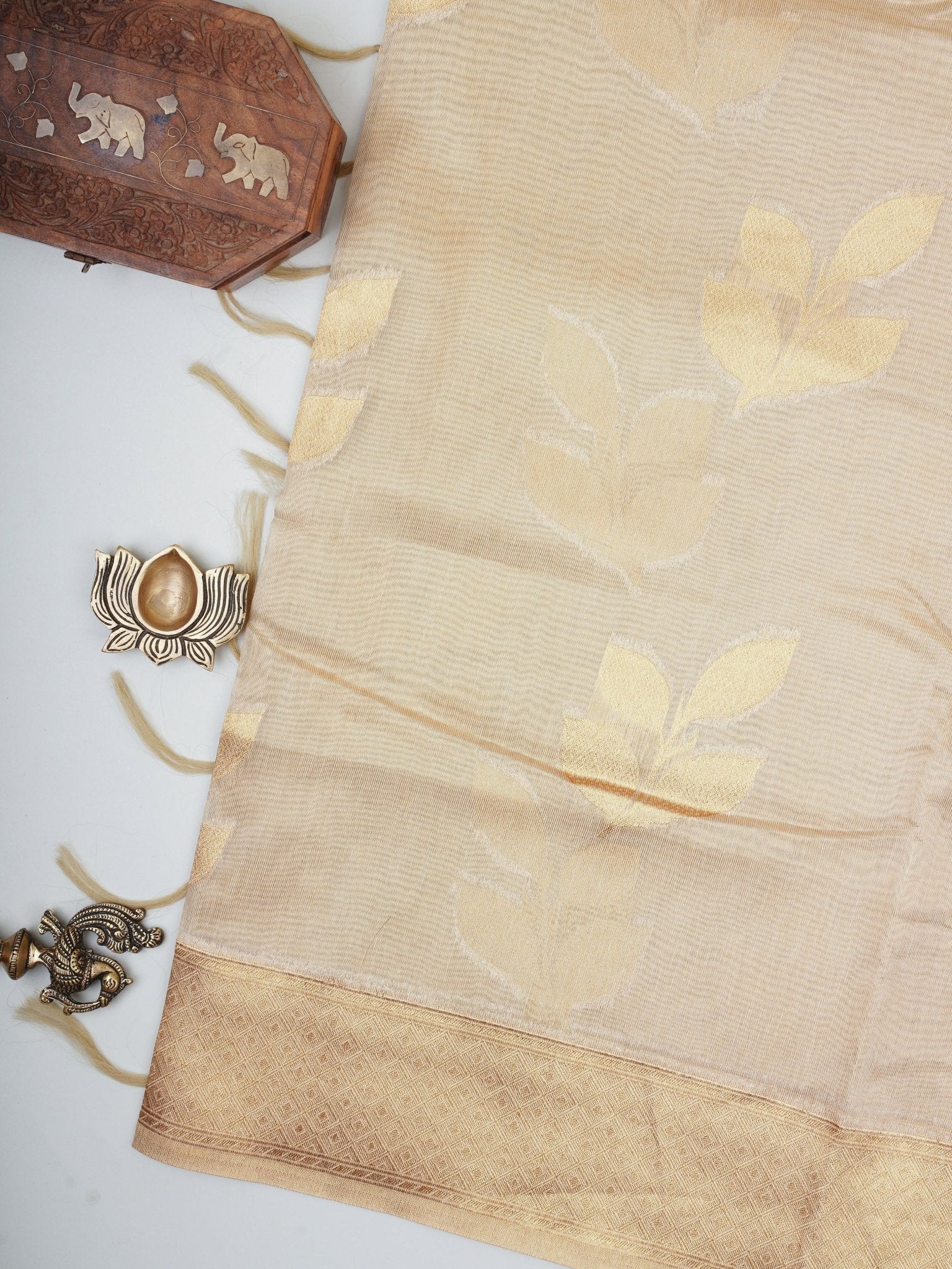 tissue Gold Kora Semi Tissue - Manoranjitham Weaves - Handloom Store