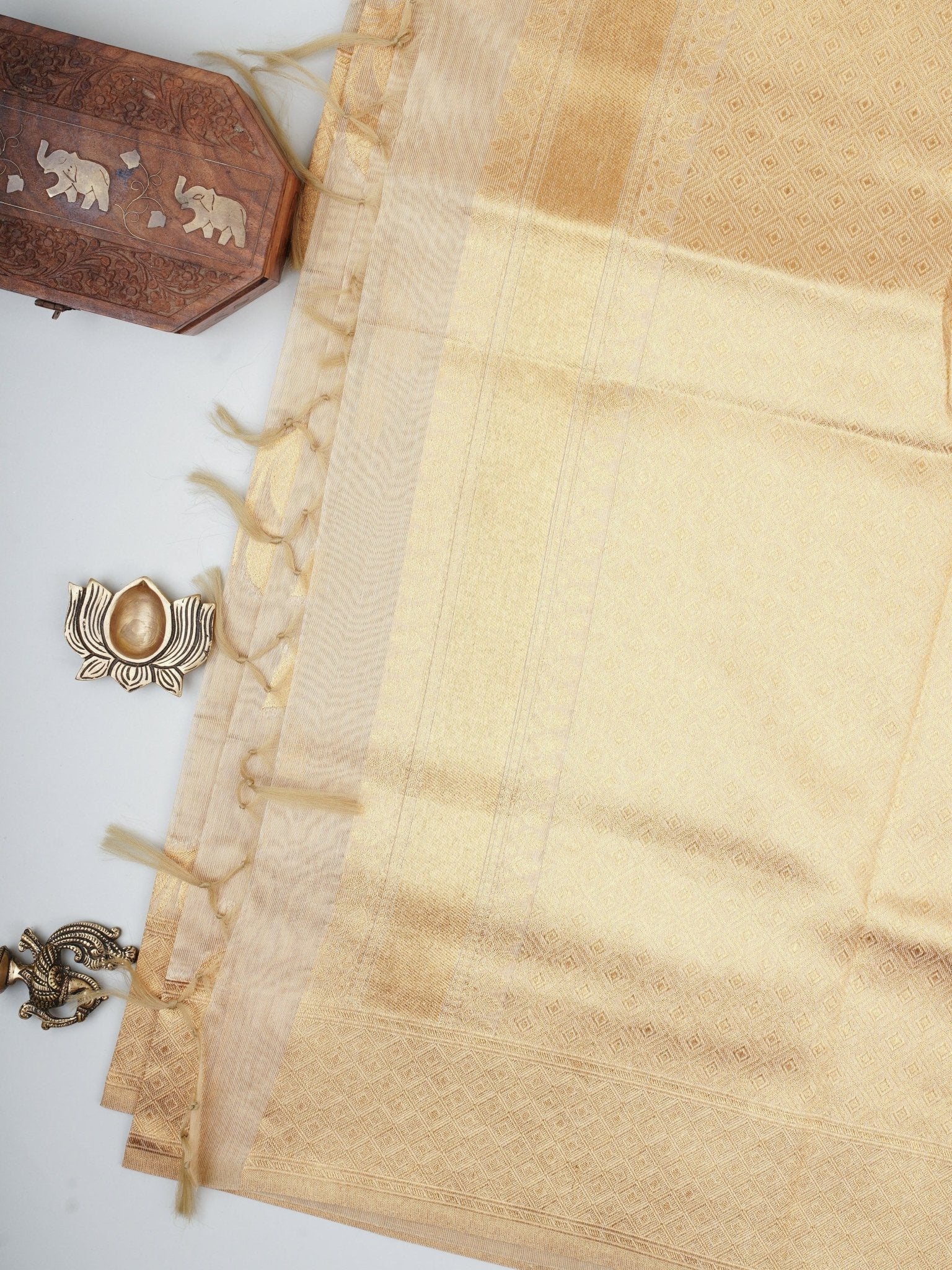 tissue Gold Kora Semi Tissue - Manoranjitham Weaves - Handloom Store