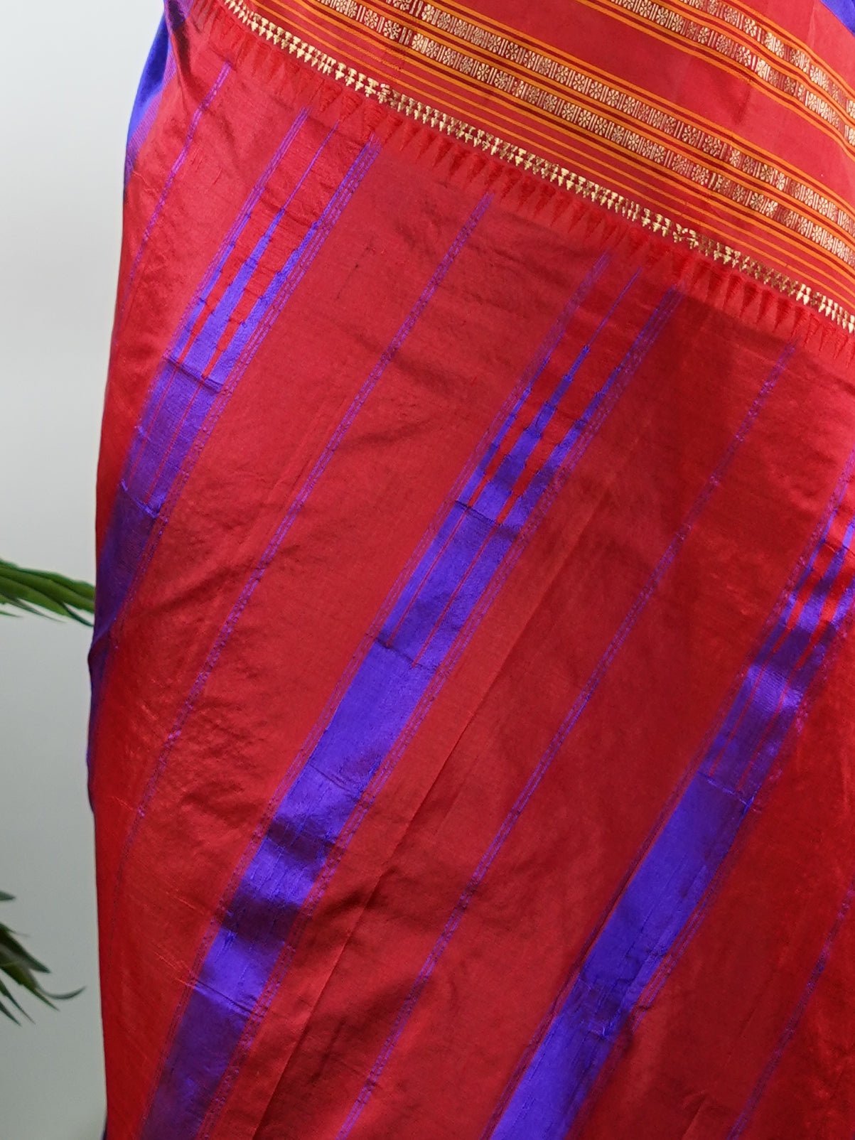 Narayanpet Royal Blue 100% Pure Silk  - Manoranjitham Weaves - Handloom Store