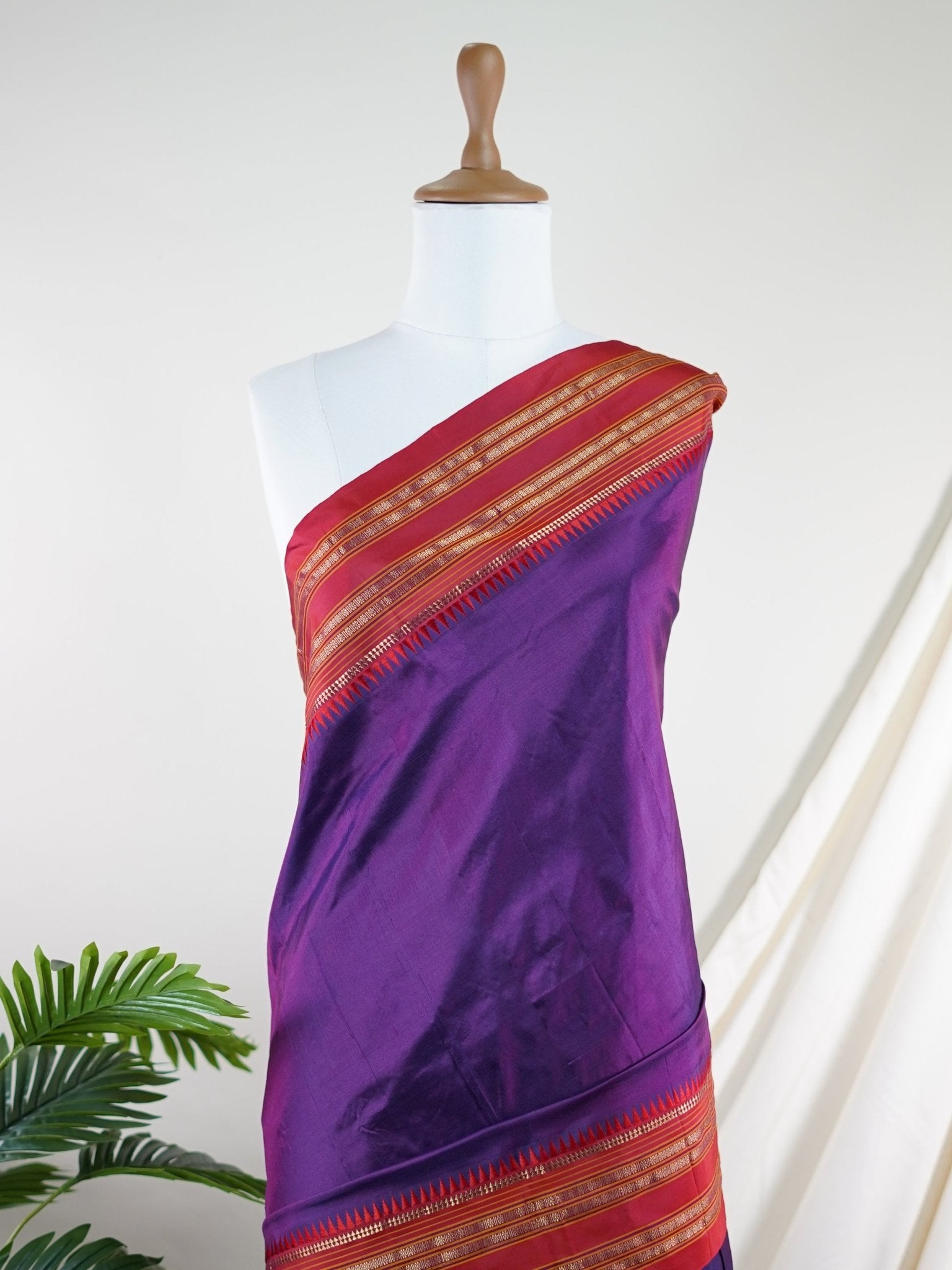Narayanpet Violet 100% Pure Silk  - Manoranjitham Weaves - Handloom Store