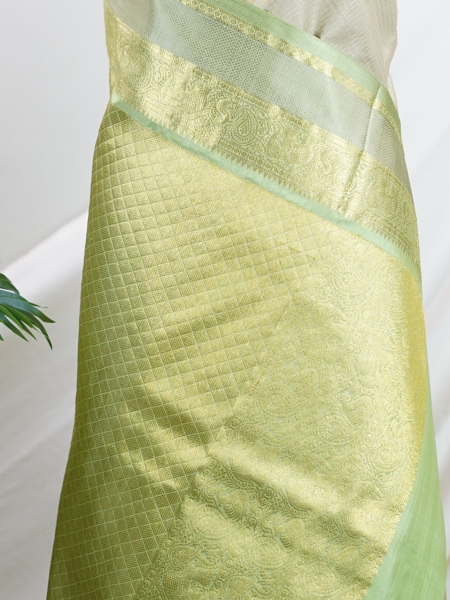 Venkatagiri Silk  100% Pure Silk  - Manoranjitham Weaves - Handloom Store
