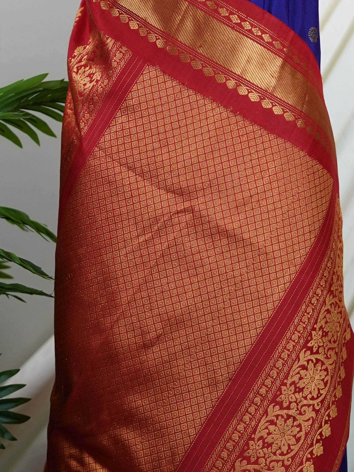 Gadwal Silk Blue 100% Pure Silk  - Manoranjitham Weaves - Handloom Store