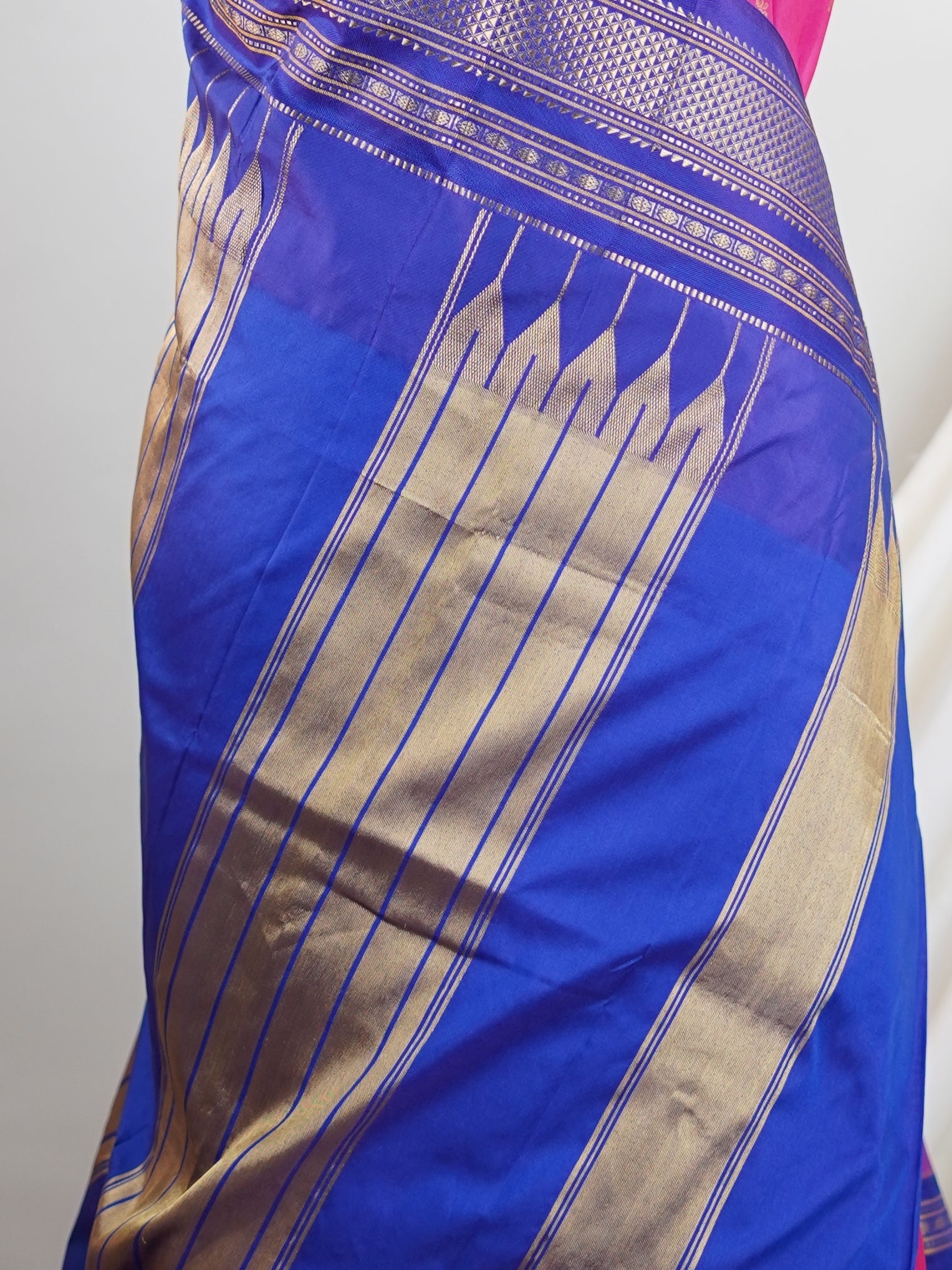 Semi Silk  Semi Silk - Manoranjitham Weaves - Handloom Store