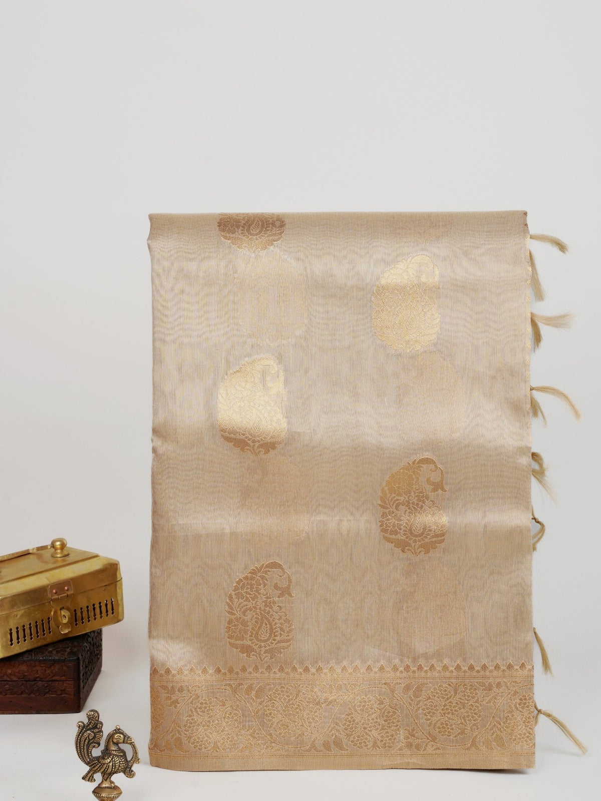 tissue Gold Kora Semi Tissue - Manoranjitham Weaves - Handloom Store
