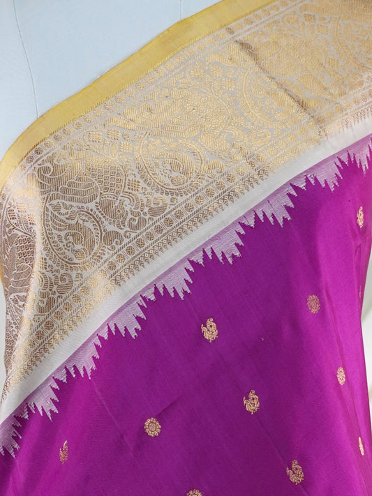 Gadwal Silk  100% Pure Silk  - Manoranjitham Weaves - Handloom Store