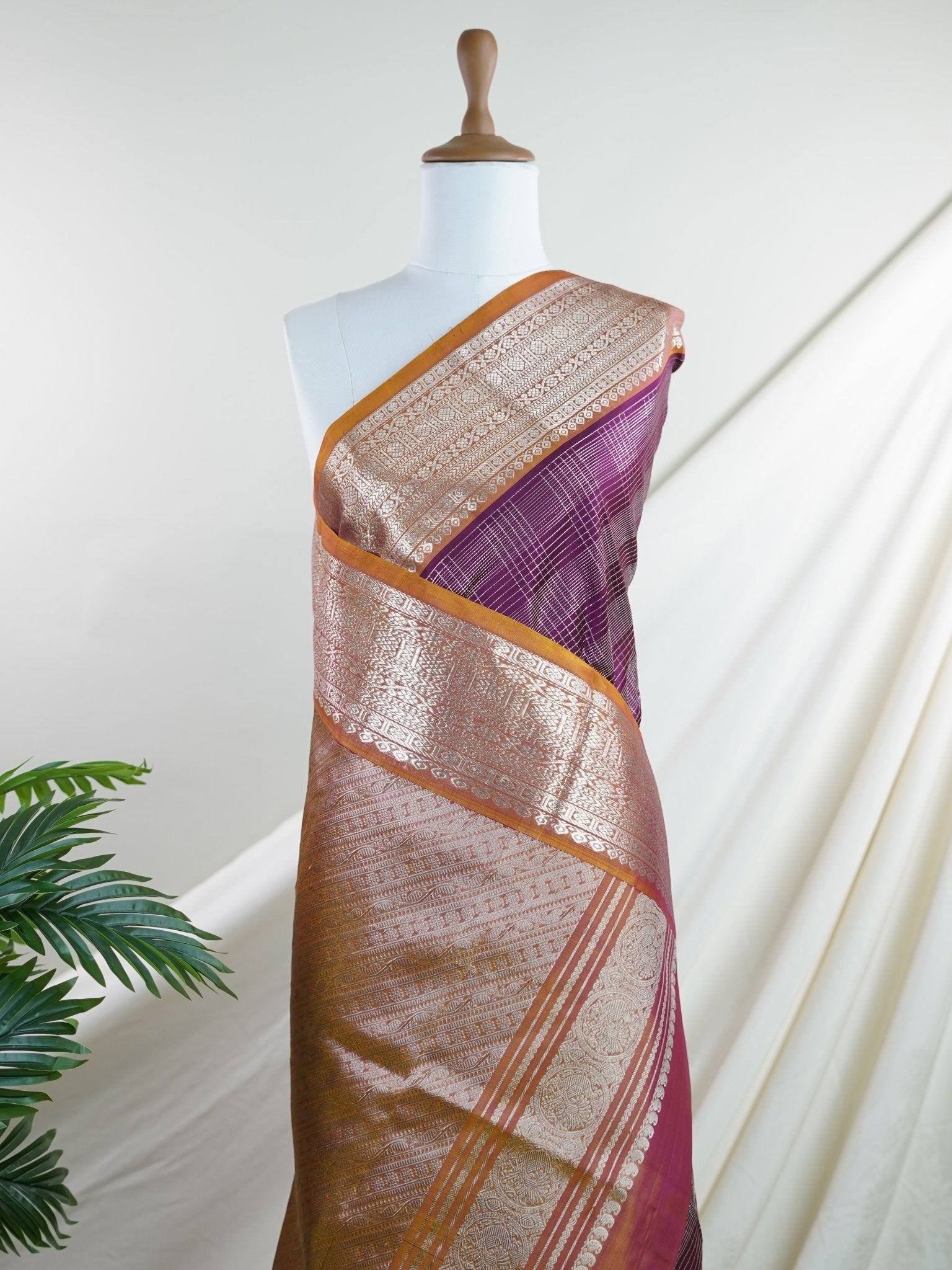 Venkatagiri Silk  100% Pure Silk  - Manoranjitham Weaves - Handloom Store