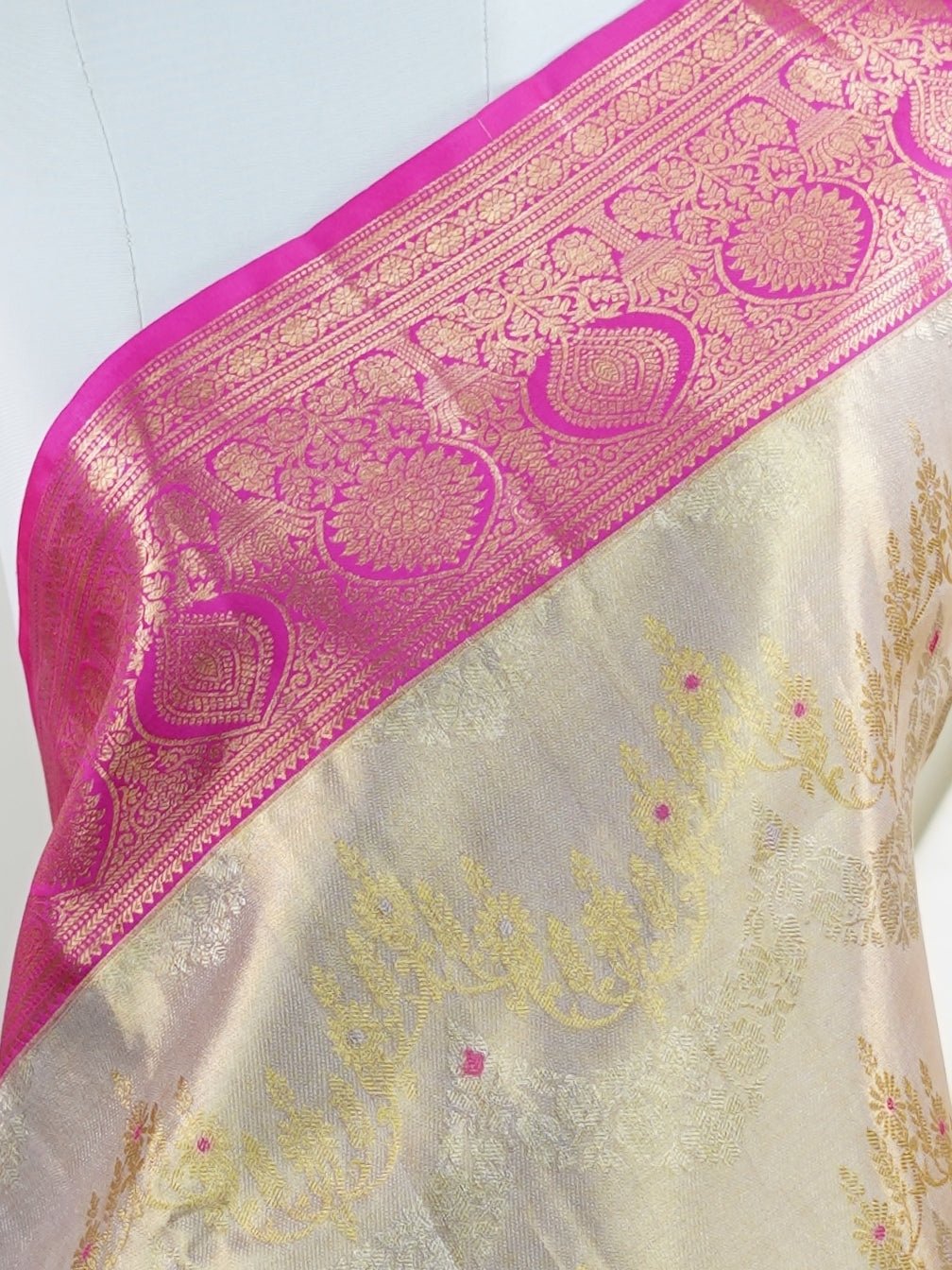 Kanchipuram Silk  100% Pure Silk  - Manoranjitham Weaves - Handloom Store