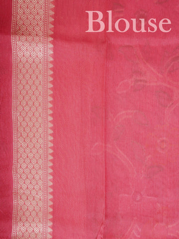 Georgette This exquisite Pink Georgette saree features delicate gold fine zari work accentuating elegant floral motifs throughout. Crafted meticulously on handloom in Varanasi, it measures 6.3 metres, perfect for graceful draping. Gentle care is recommended — hand wash or dry clean only to preserve its delicate beauty and intricate details. Lingasri - Pink Georgette Saree - Manoranjitham Weaves - Handloom Store