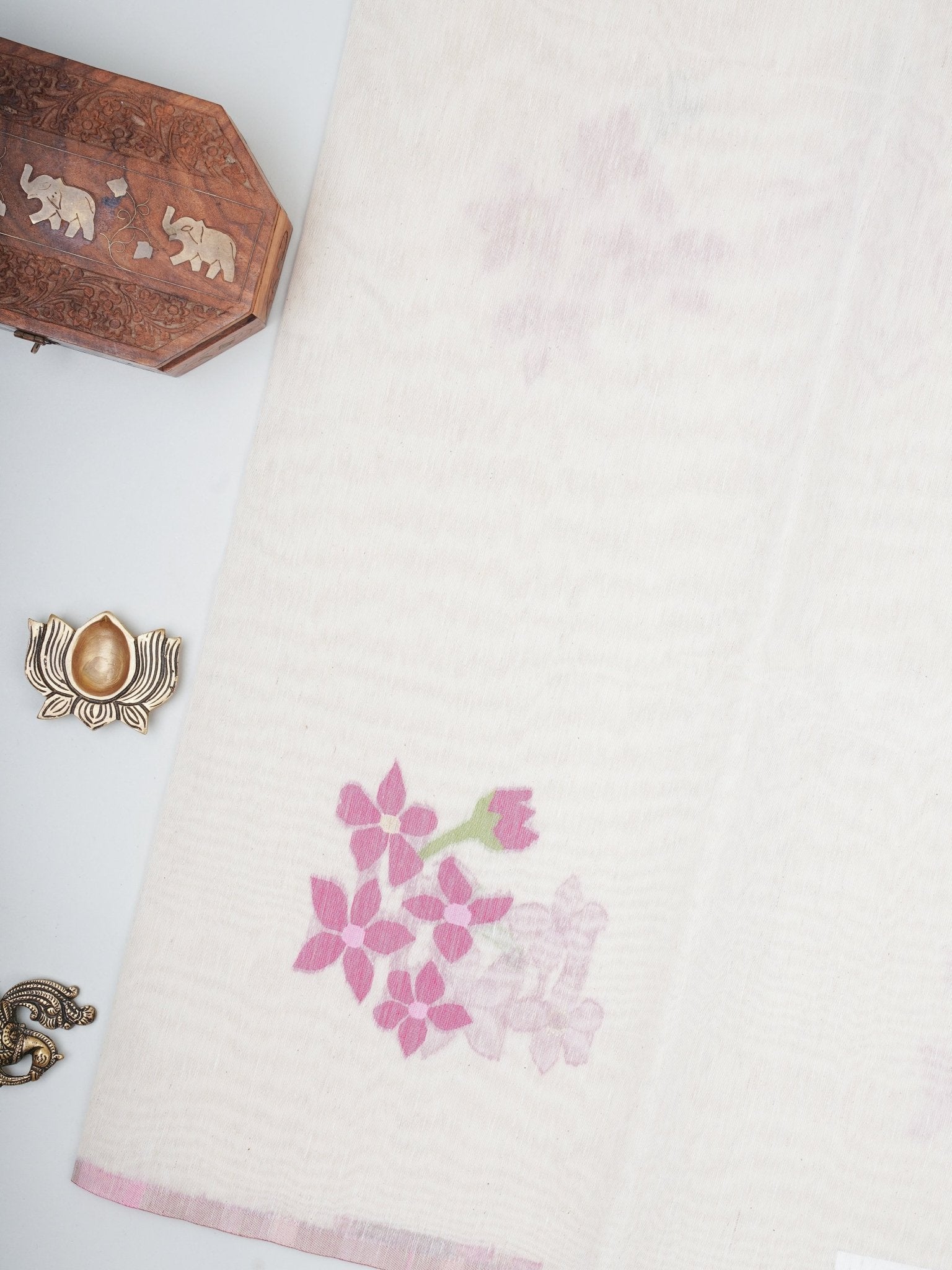 Cottons Cream Kora Cotton - Manoranjitham Weaves - Handloom Store