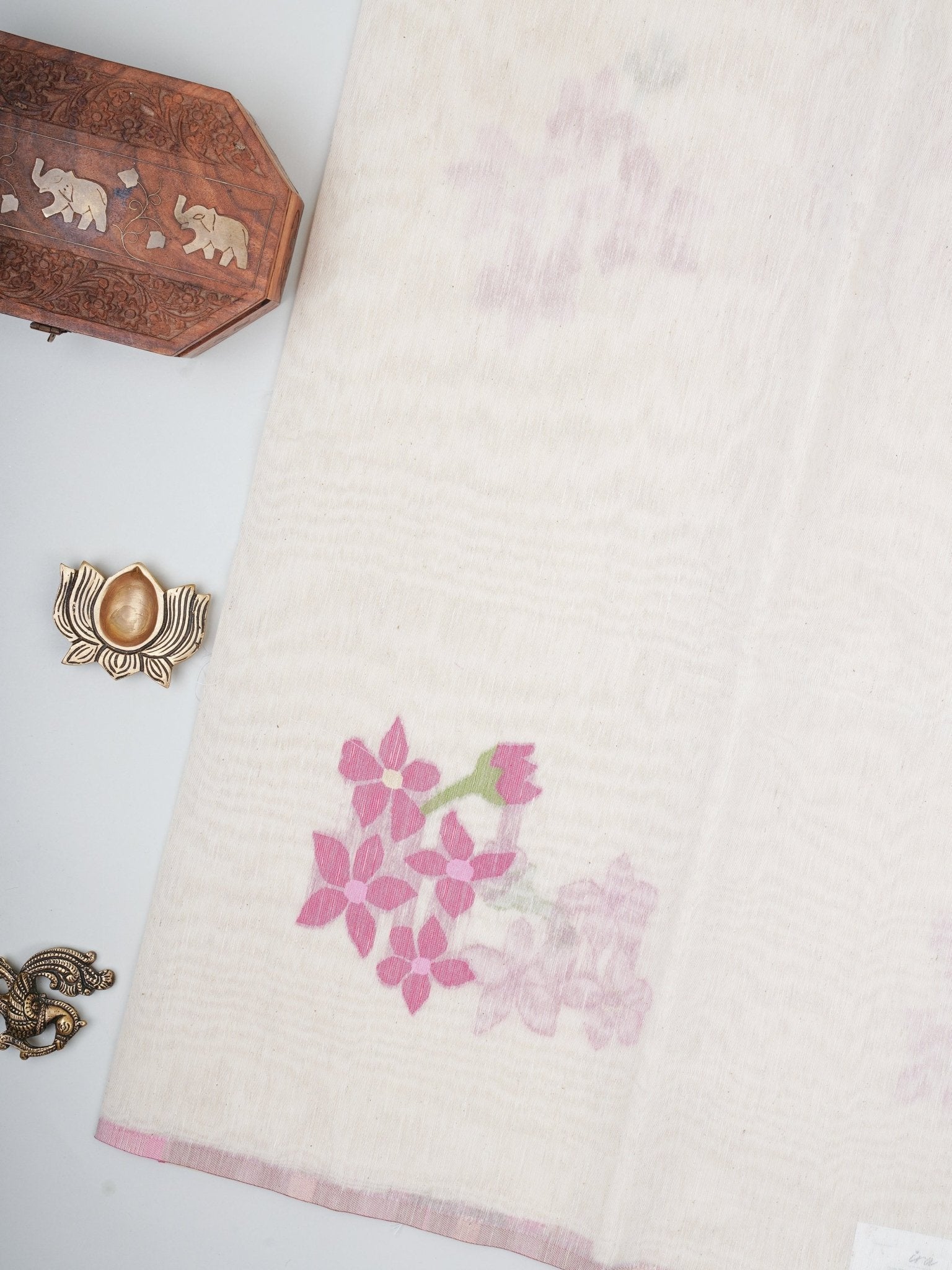 Cottons Cream Kora Cotton - Manoranjitham Weaves - Handloom Store