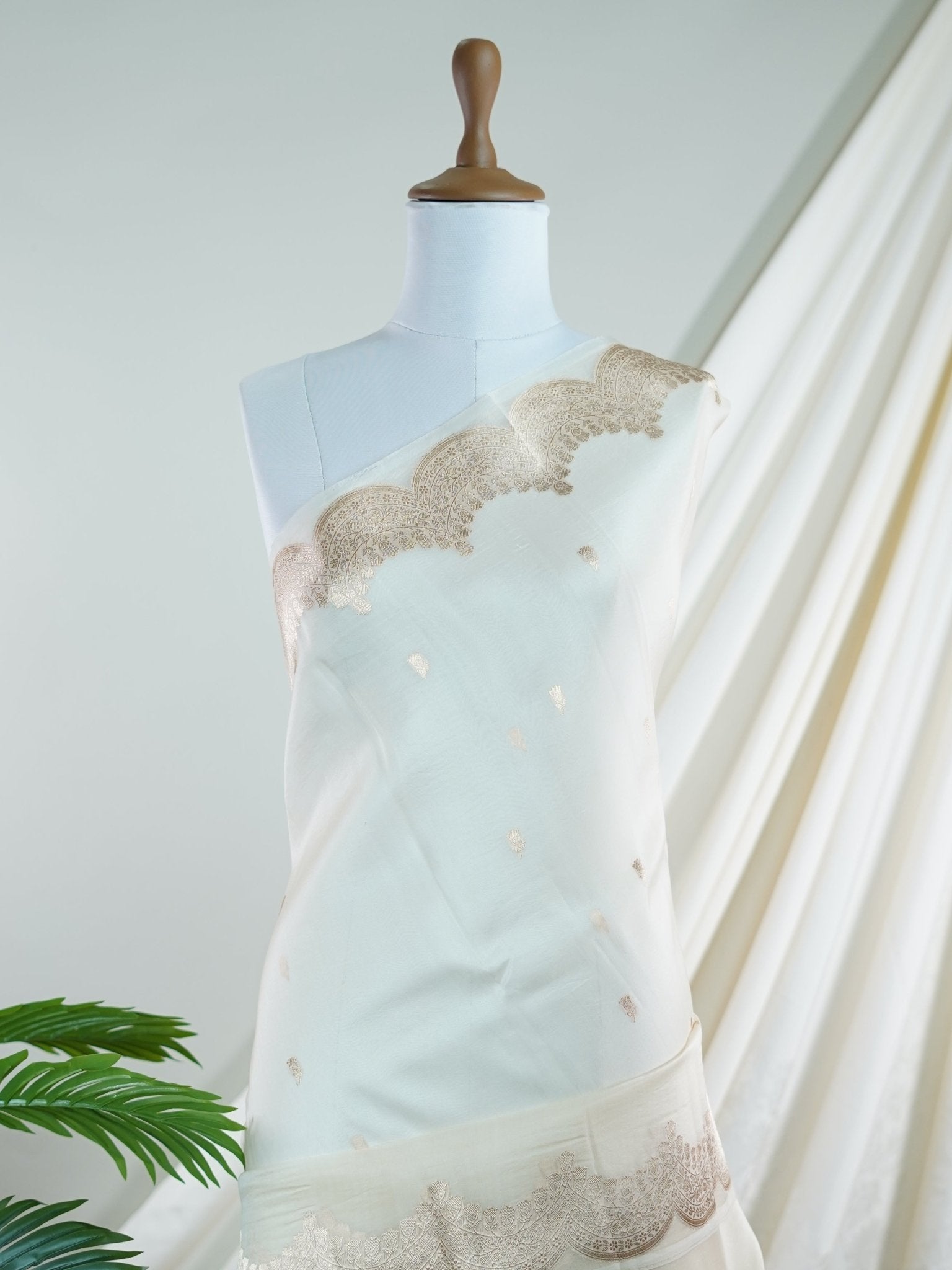 Katan Cream 100% Pure Katan Soft Silk - Manoranjitham Weaves - Handloom Store