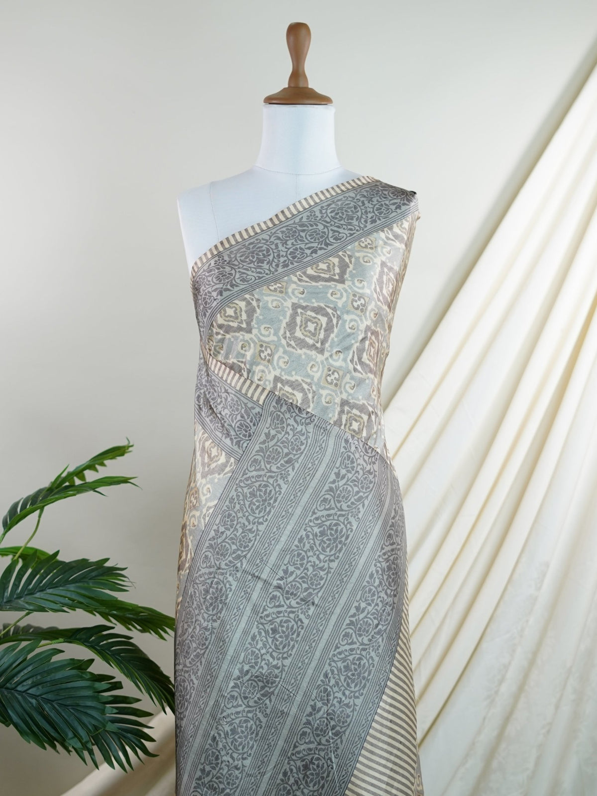 Satin Grey  Semi Mushru - Manoranjitham Weaves - Handloom Store