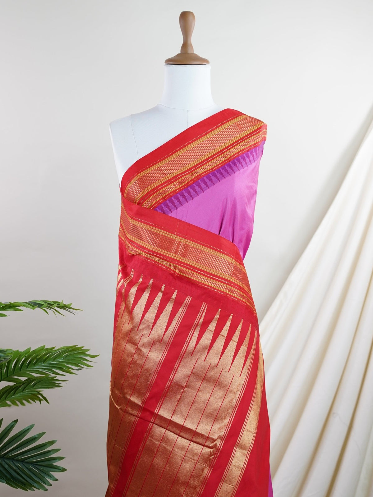Semi Silk  Semi Silk - Manoranjitham Weaves - Handloom Store