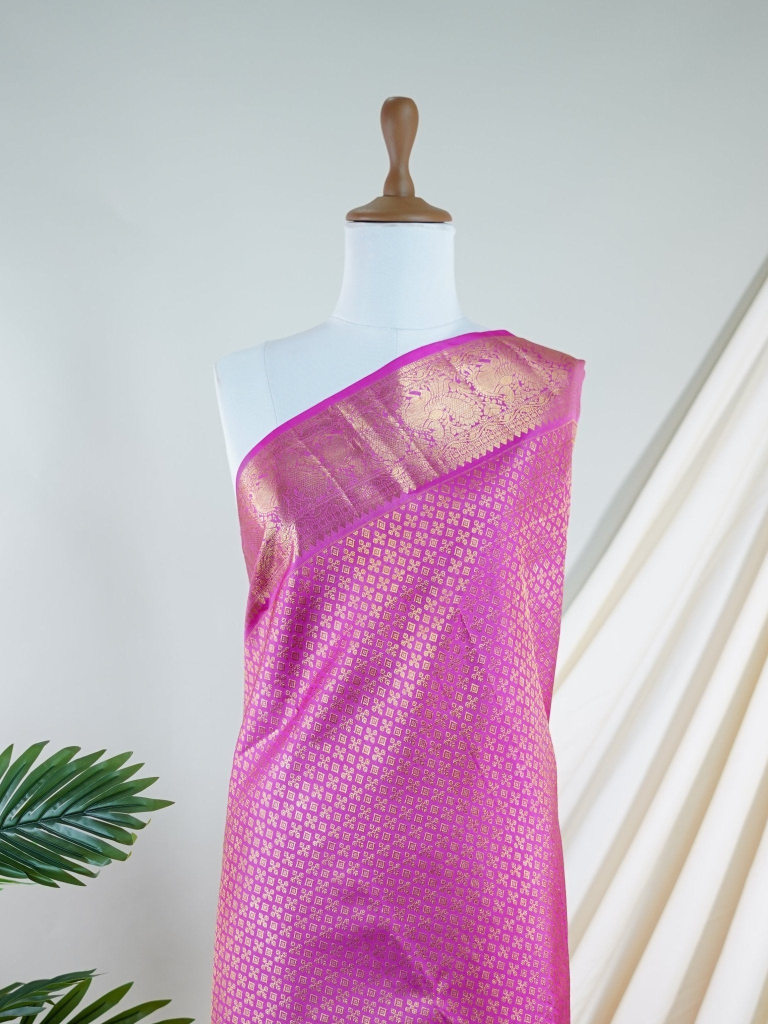 Kanchipuram Silk  100% Pure Silk  - Manoranjitham Weaves - Handloom Store