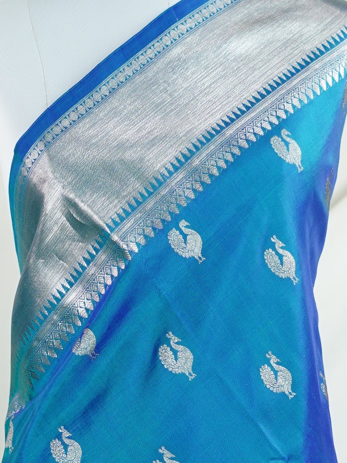 Venkatagiri Silk  100% Pure Silk  - Manoranjitham Weaves - Handloom Store