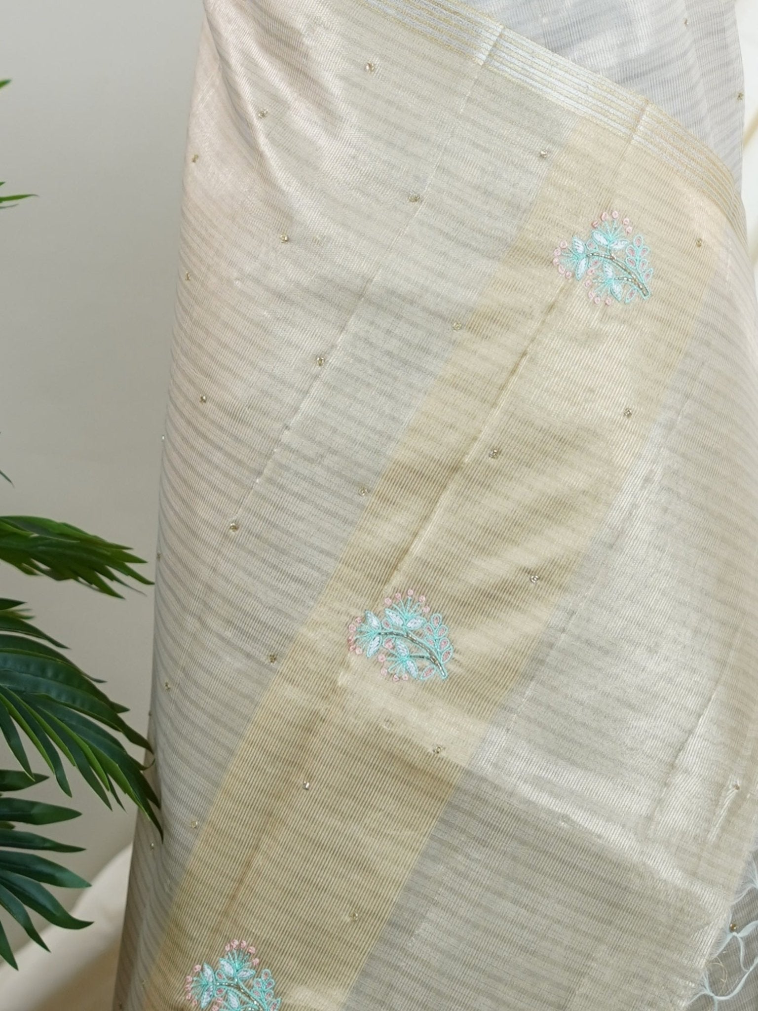 tissue Silver 100% Pure Tissue - Manoranjitham Weaves - Handloom Store