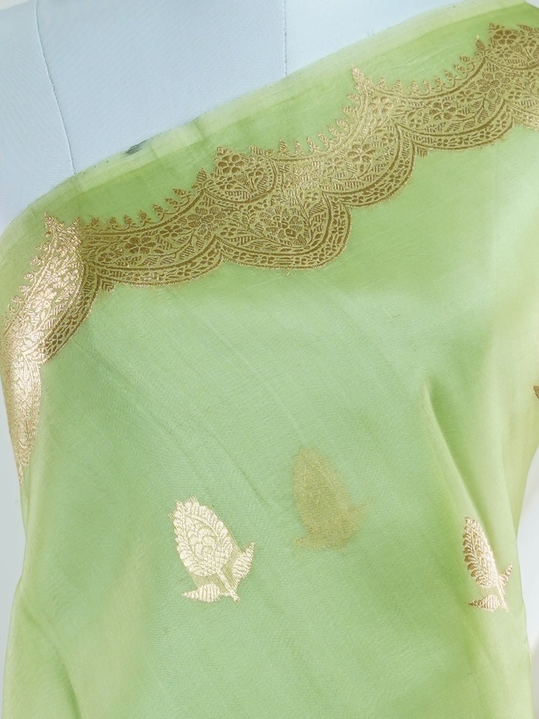 Katan Green 100% Pure Katan Soft Silk - Manoranjitham Weaves - Handloom Store