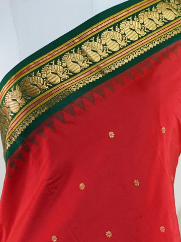 Narayanpet Narayanpet Pattu sarees are known for their lightweight drape, rich zari borders, and classic temple motifs. Once reserved for royals, these handloom treasures are now cherished for their timeless charm and ease of wear. A vintage weave reimagined for today’s graceful celebrations.

#Manoranjitham #NarayanpetPattu #LightweightSilks #TempleBorders #HandloomSarees #VintageWeaves #RoyalDrapes #PattuSarees #SouthIndianSilk #WovenTradition #EverydayElegance Vasudha - Manoranjitham Weaves - Handloom St