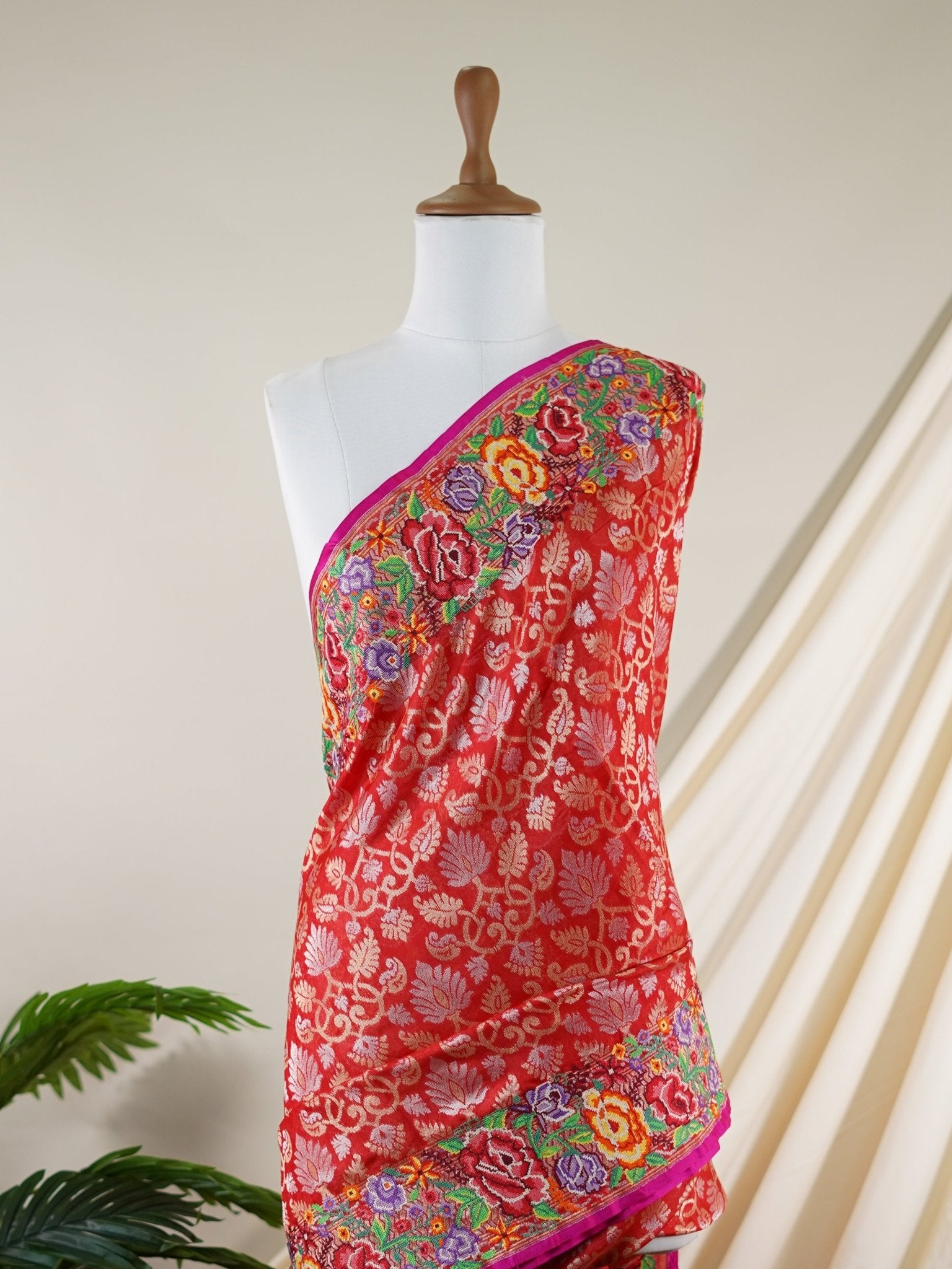 Katan Red 100% Pure Silk  - Manoranjitham Weaves - Handloom Store