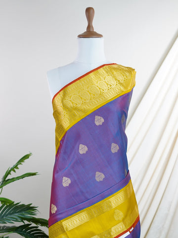 Gadwal Silk Gadwal handlooms are where simplicity meets regal artistry. Their contrast borders and rich pallus embody cultural pride. Vennala - Manoranjitham Weaves - Handloom Store