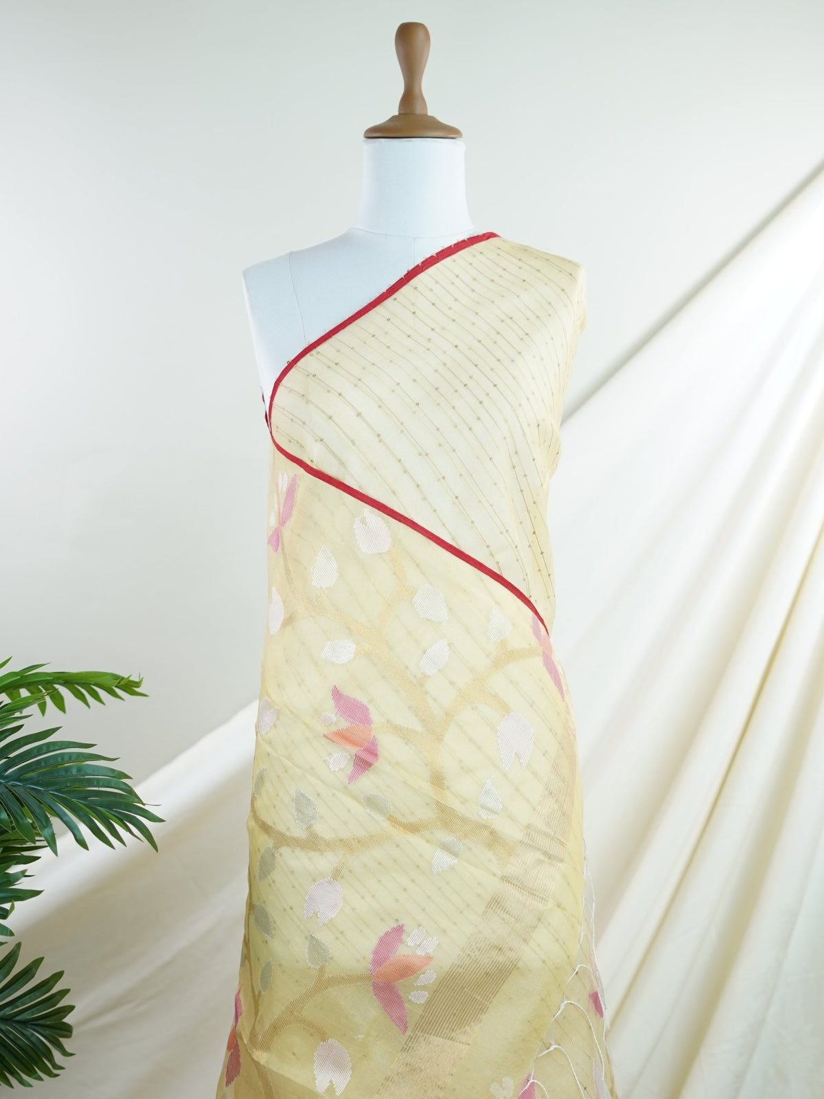 Fancy Yellow Muslin - Manoranjitham Weaves - Handloom Store