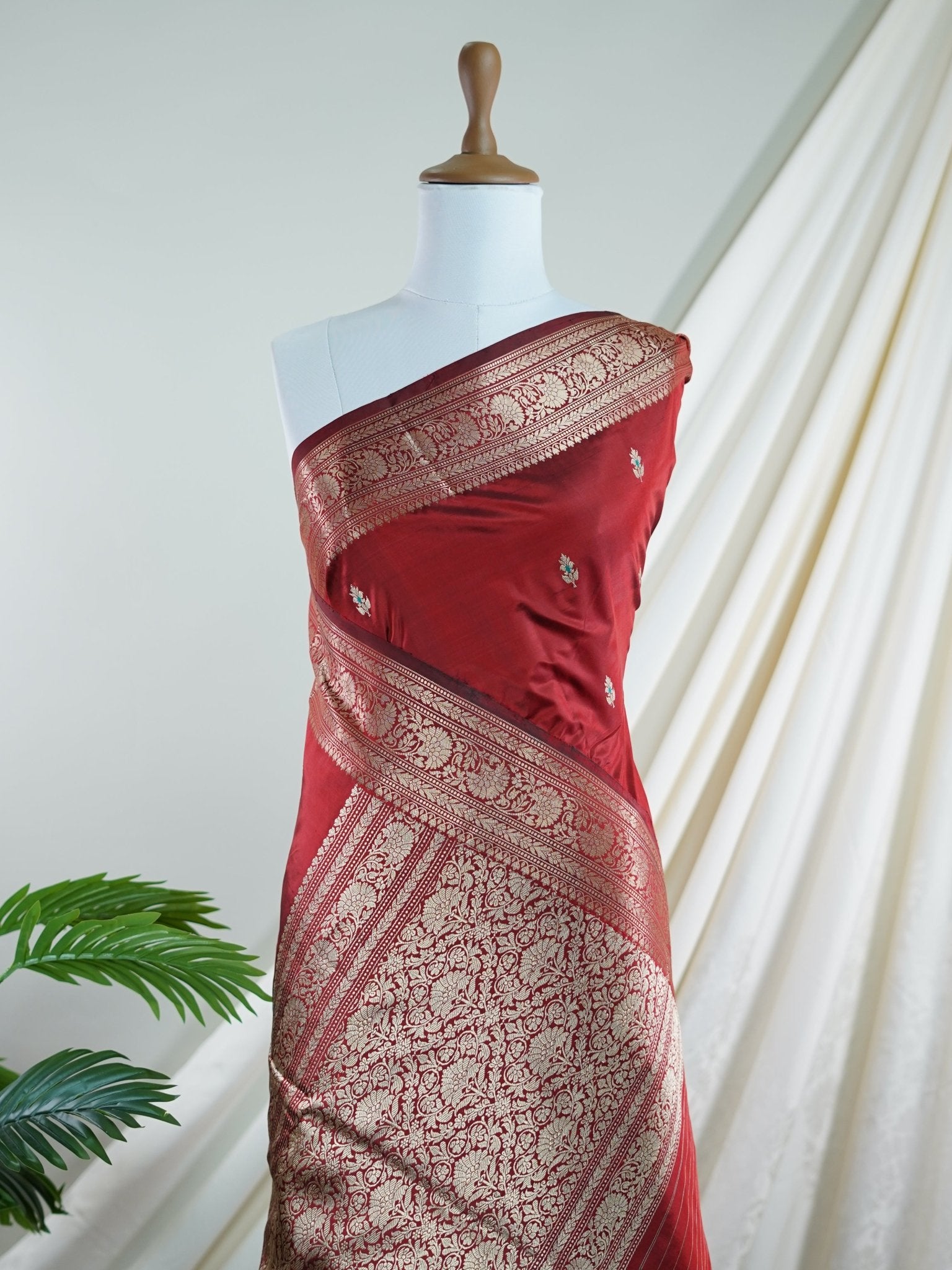 Katan Maroon 100% Pure Katan Soft Silk - Manoranjitham Weaves - Handloom Store