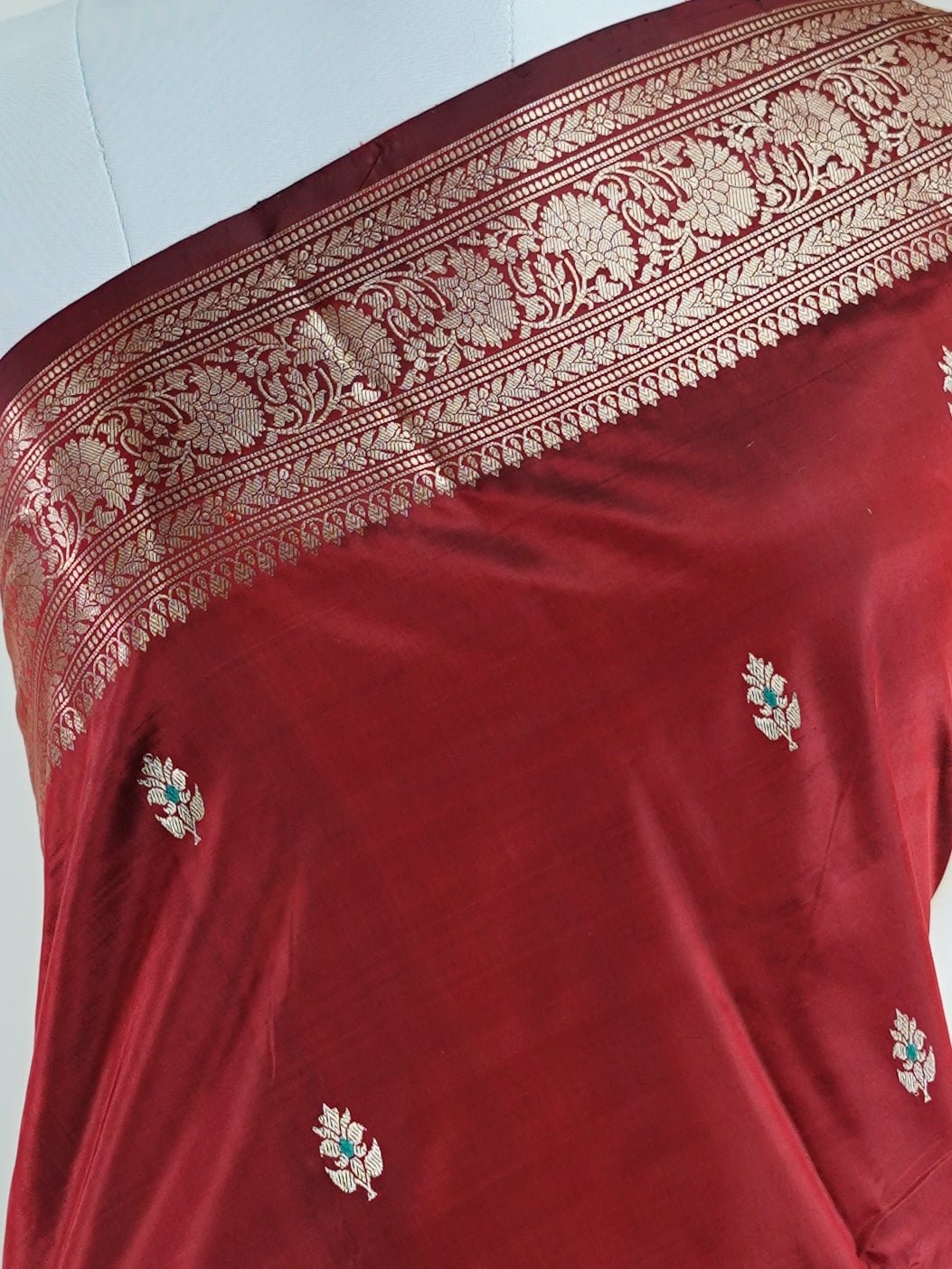 Katan Maroon 100% Pure Katan Soft Silk - Manoranjitham Weaves - Handloom Store